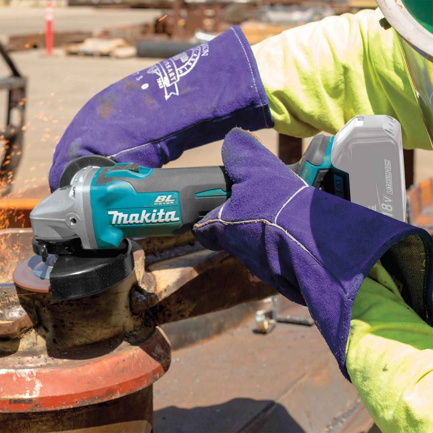 Makita XAG04Z 18V LXT Lithium-Ion Brushless Cordless 4-1/2" / 5" Cut-Off/Angle Grinder, Tool Only