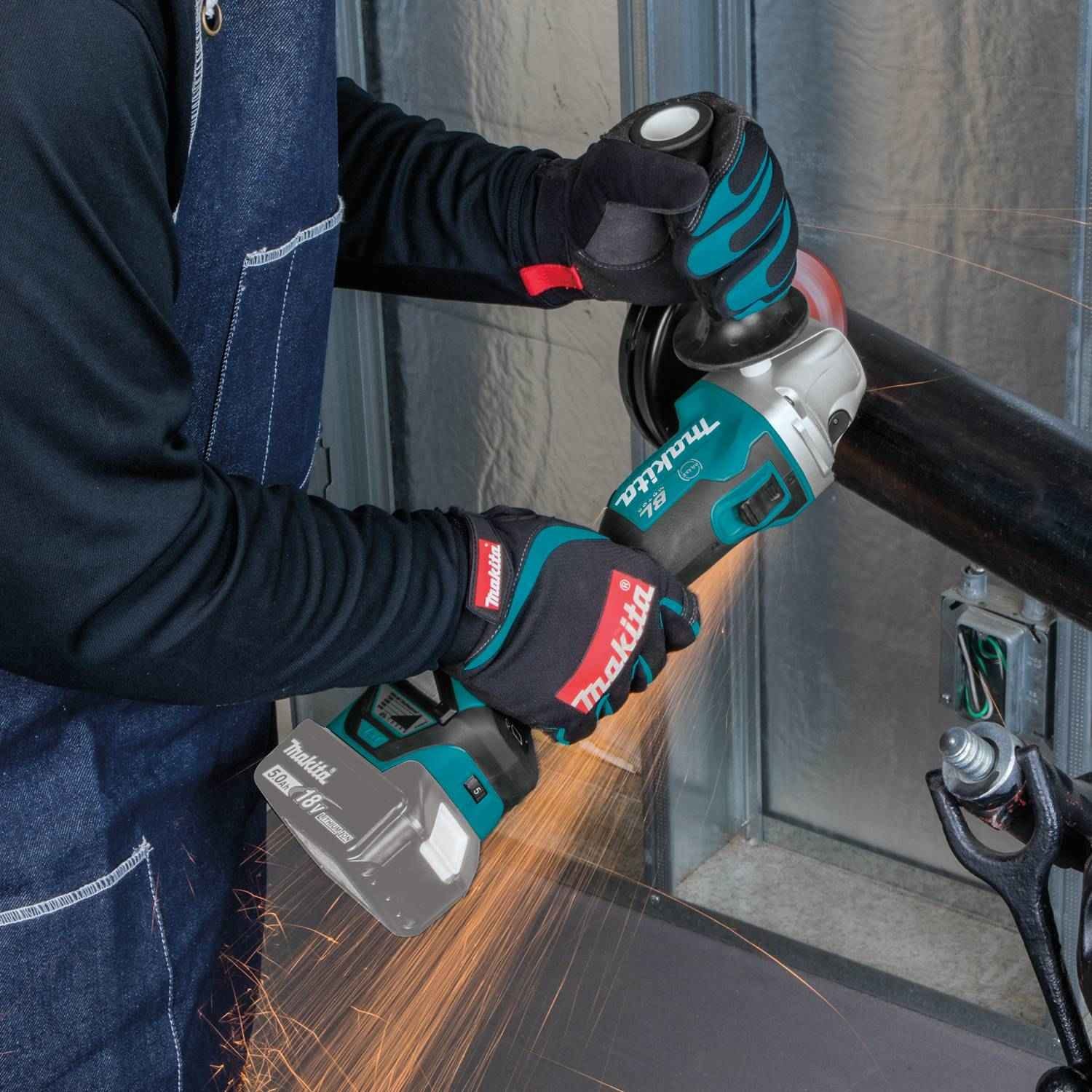 Makita XAG16Z 18V LXT Lithium-Ion Brushless Cordless 4-1/2" / 5" Cut-Off/Angle Grinder, with Electric Brake, Tool Only