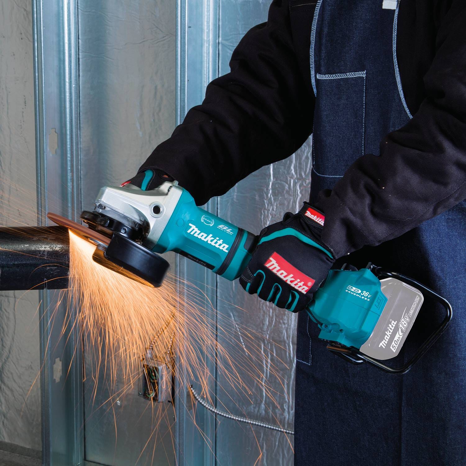 Makita XAG22ZU1 18V X2 LXT (36V) Brushless 7" Paddle Switch Cut-Off/Angle Grinder with AWS, Tool Only