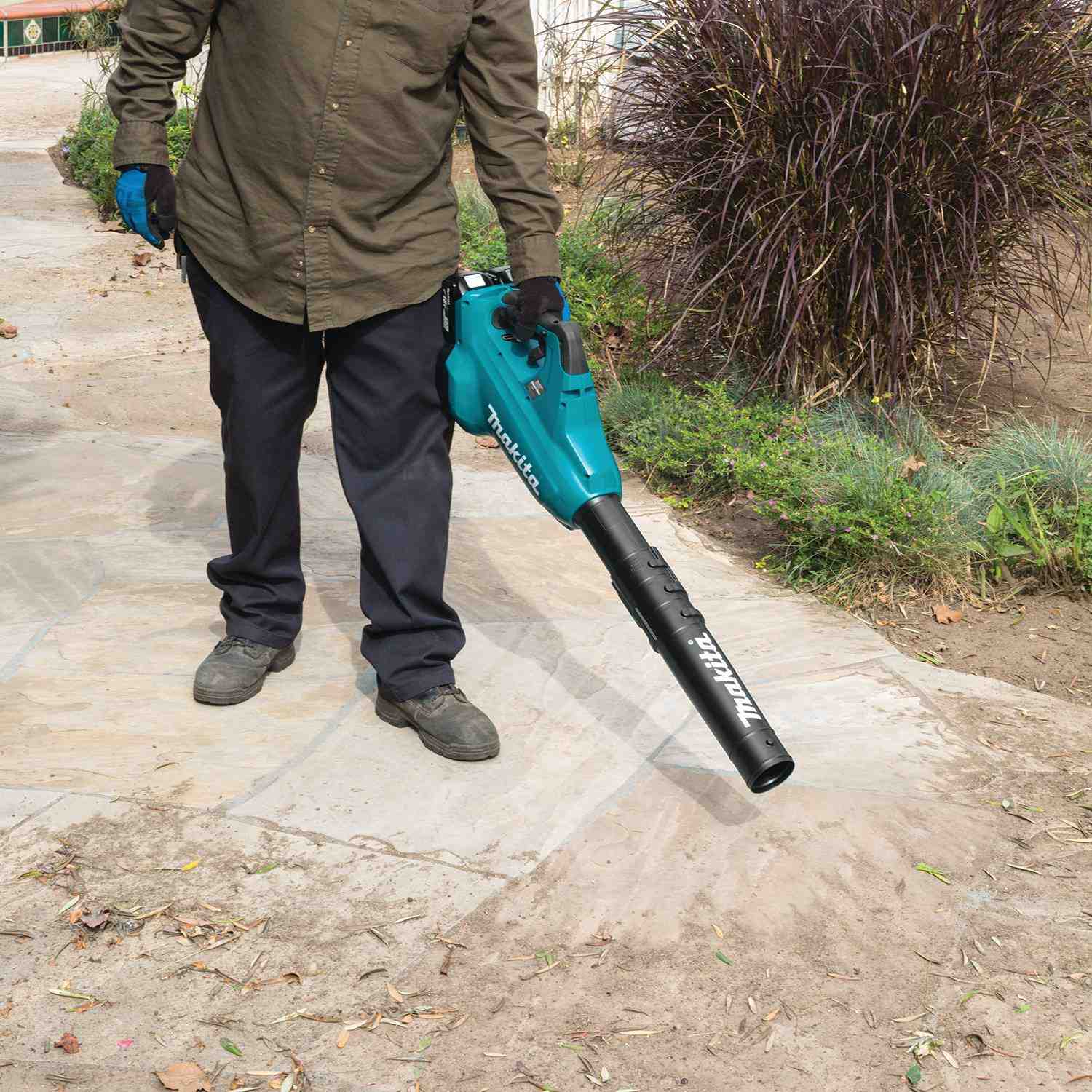 Makita コードレスブロワー XBU02 36V Makita 120 MPH 473 CFM LXT 18V X2 (36V) Lithium-Ion Cordless