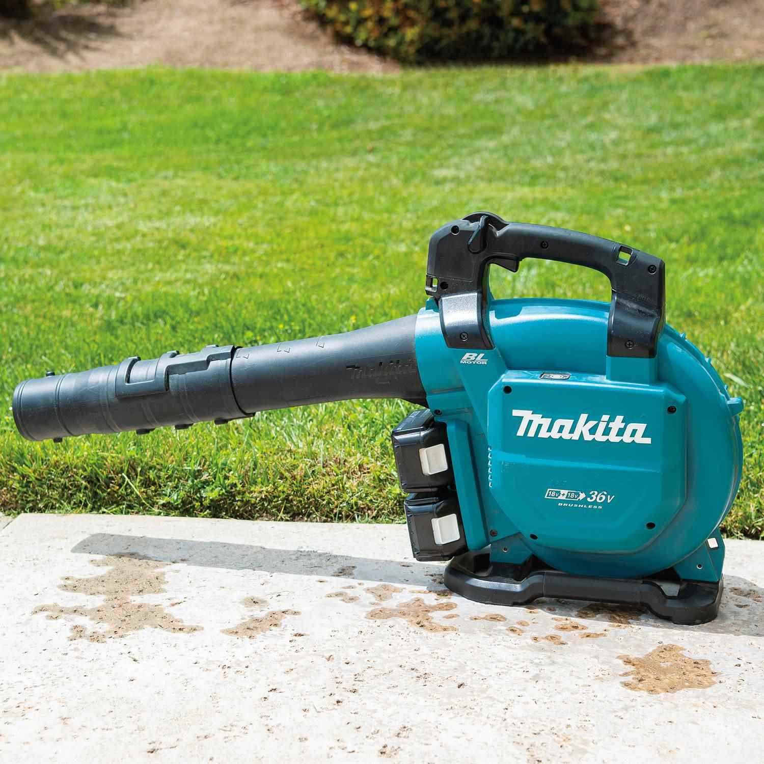 Makita XBU04PT 36V (18V X2) LXT Brushless Blower Kit (5.0Ah)