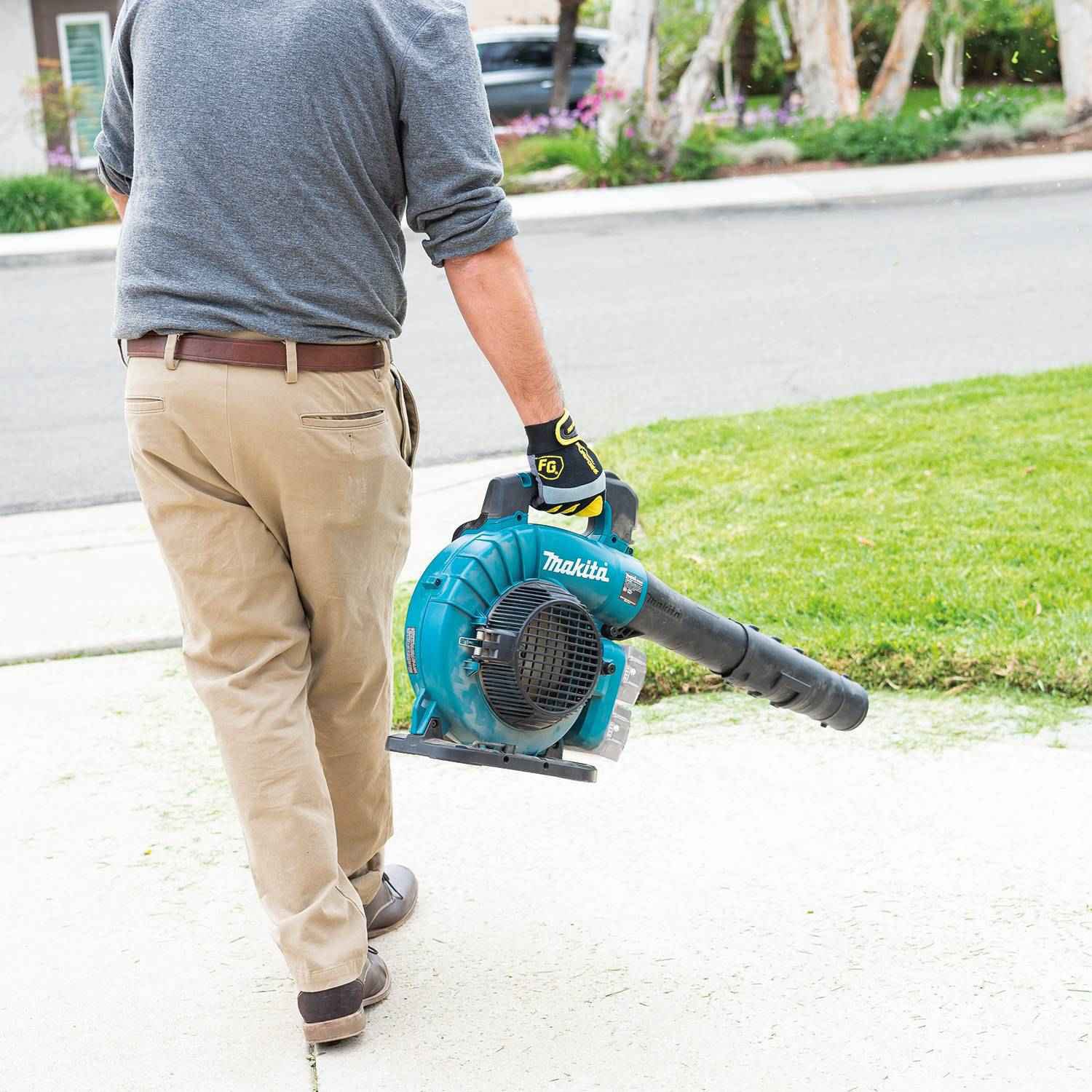 Makita XBU04Z 36V (18V X2) LXT Brushless Blower, Tool Only