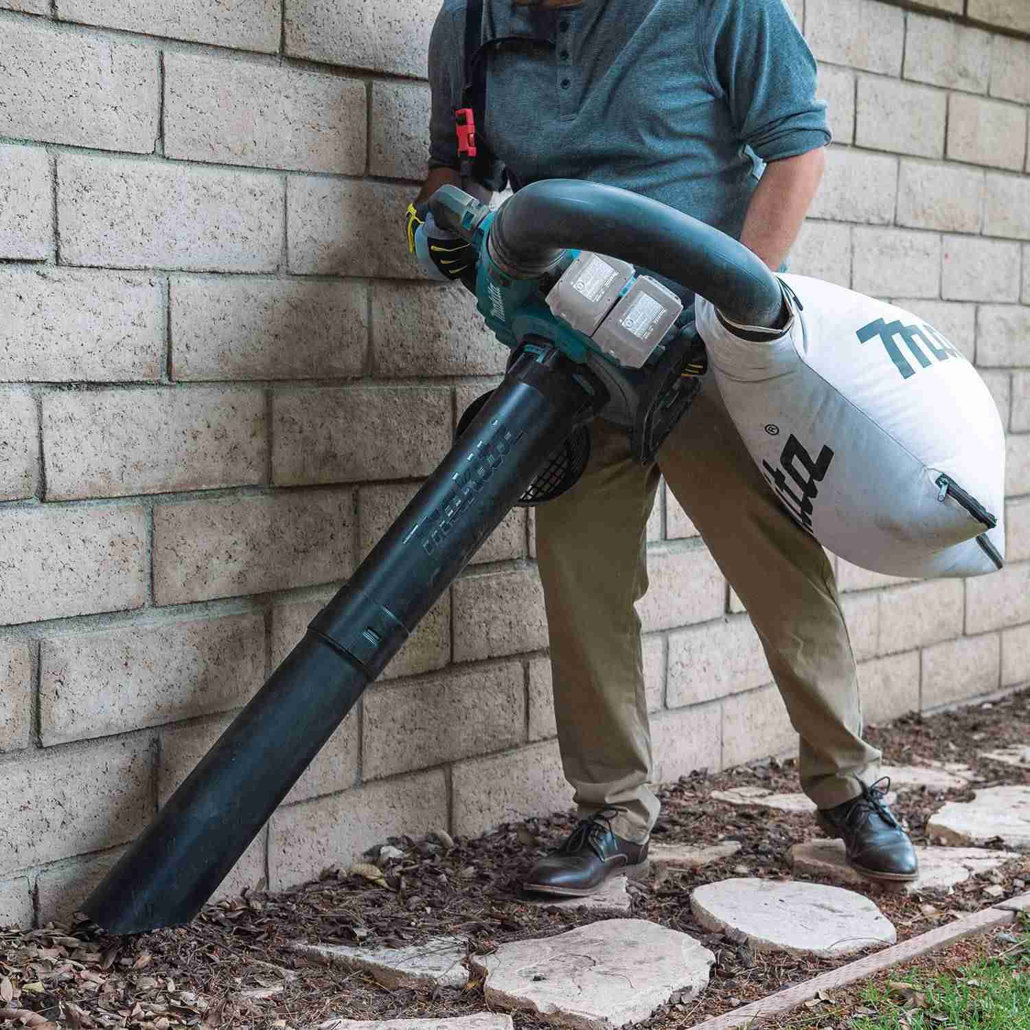 Makita XBU04Z 36V (18V X2) LXT Brushless Blower, Tool Only