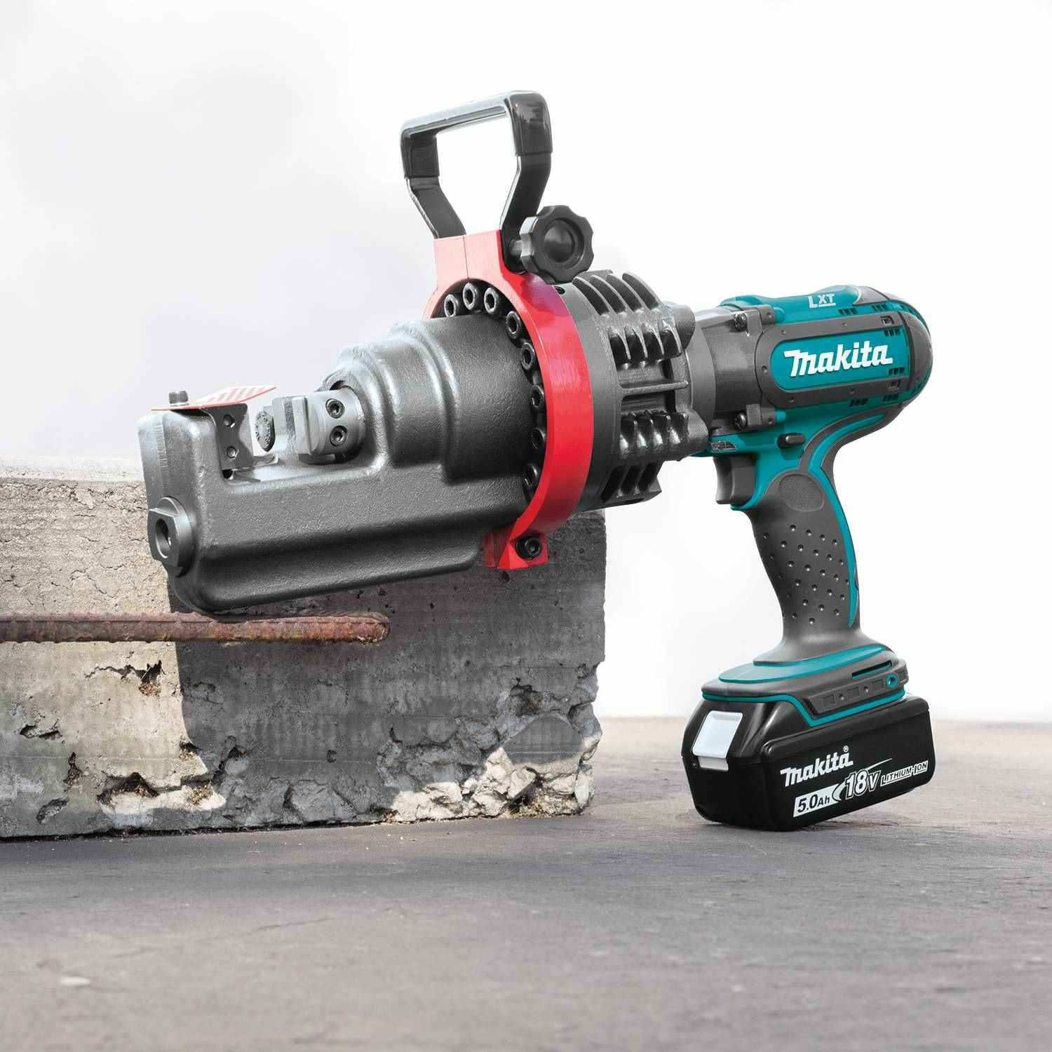 Makita XCS01T1 18V LXT Lithium-Ion Cordless Rebar Cutter Kit (5.0Ah)