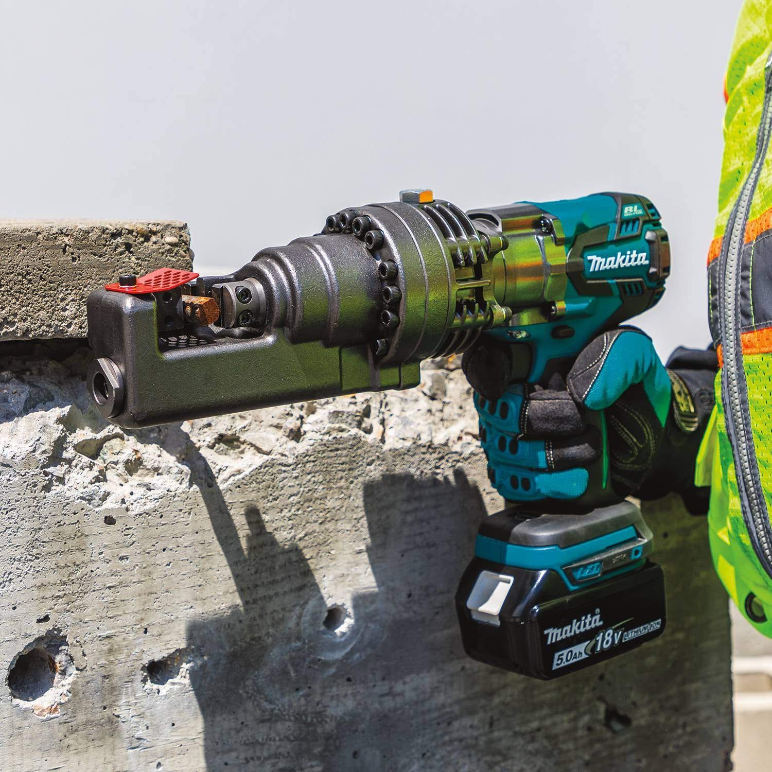 Makita XCS04T1 18V LXT Lithium-Ion Brushless Cordless Rebar Cutter Kit (5.0Ah)