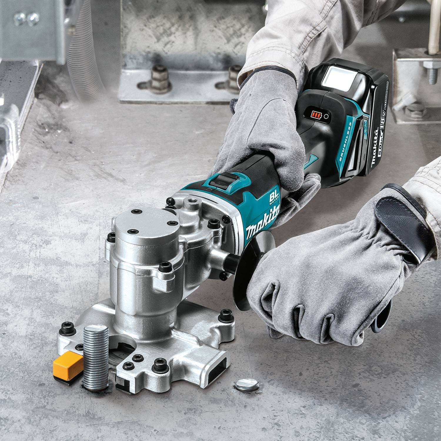 Makita XCS06T1 18V LXT Lithium-Ion Brushless Cordless Steel Rod Flush-Cutter Kit (5.0Ah)