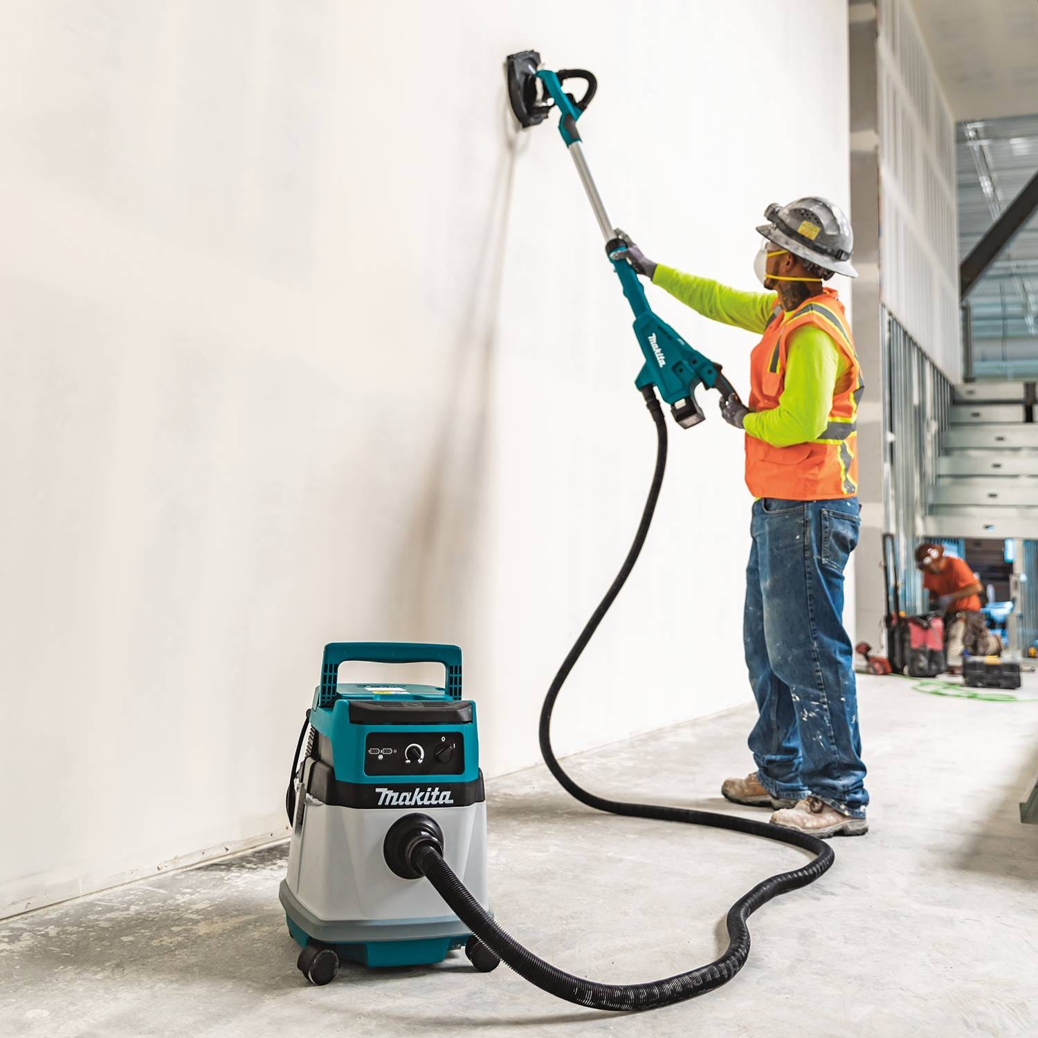 Makita XCV13Z 18V X2 LXT (36V) Cordless/Corded 4 Gallon HEPA Dry Dust Extractor/Vacuum, Tool Only