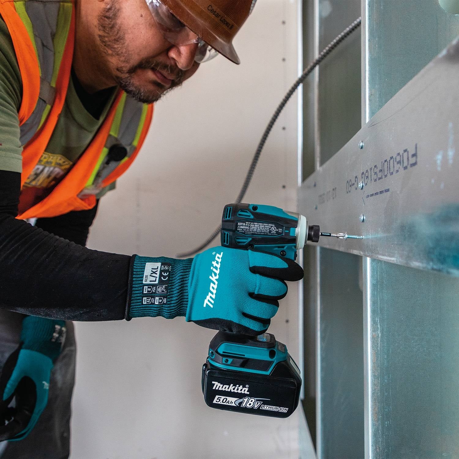 Makita XDT19T 18V LXT Lithium-Ion Brushless Cordless Quick-Shift Mode 4-Speed Impact Driver Kit (5.0Ah)