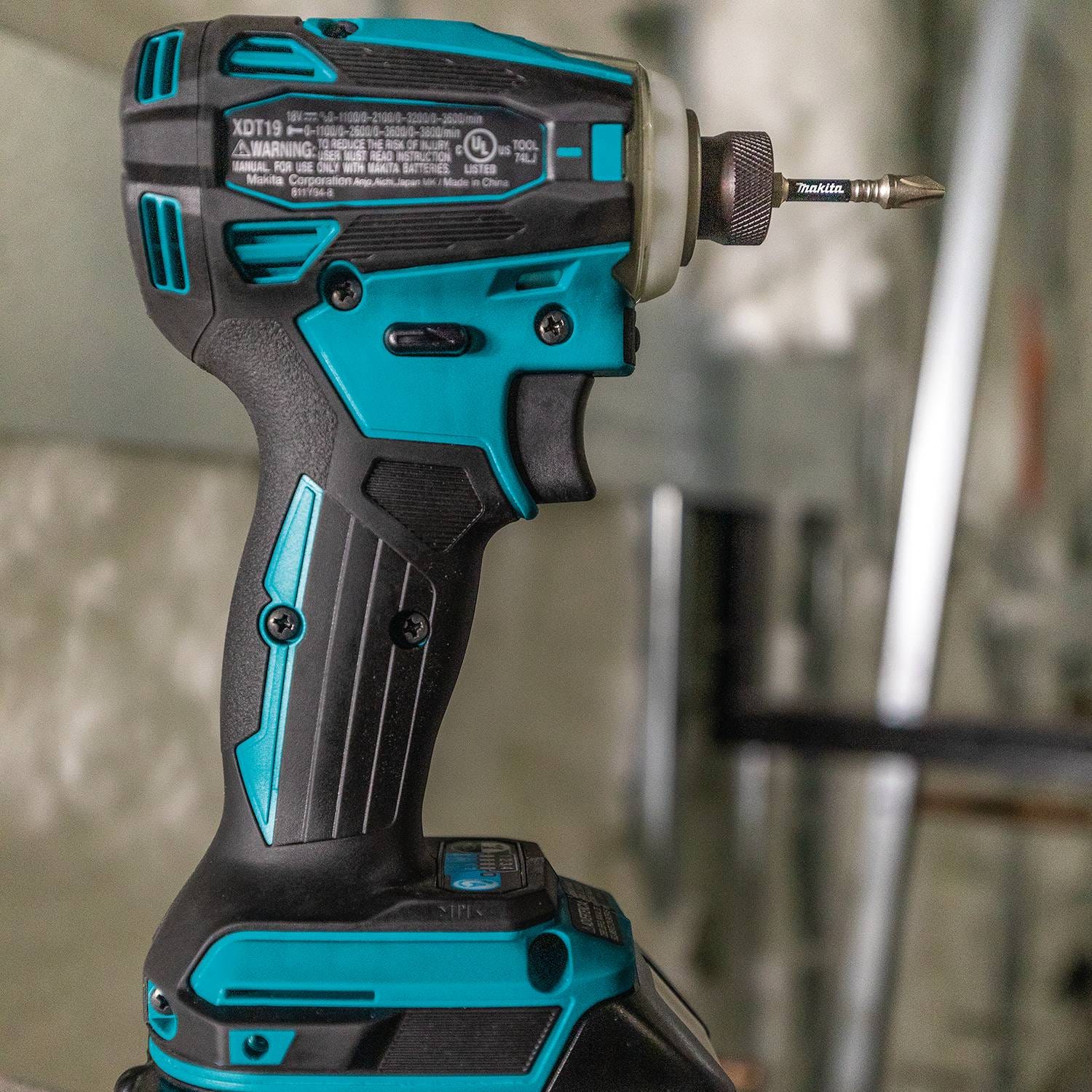 Makita XDT19T 18V LXT Lithium-Ion Brushless Cordless Quick-Shift Mode 4-Speed Impact Driver Kit (5.0Ah)