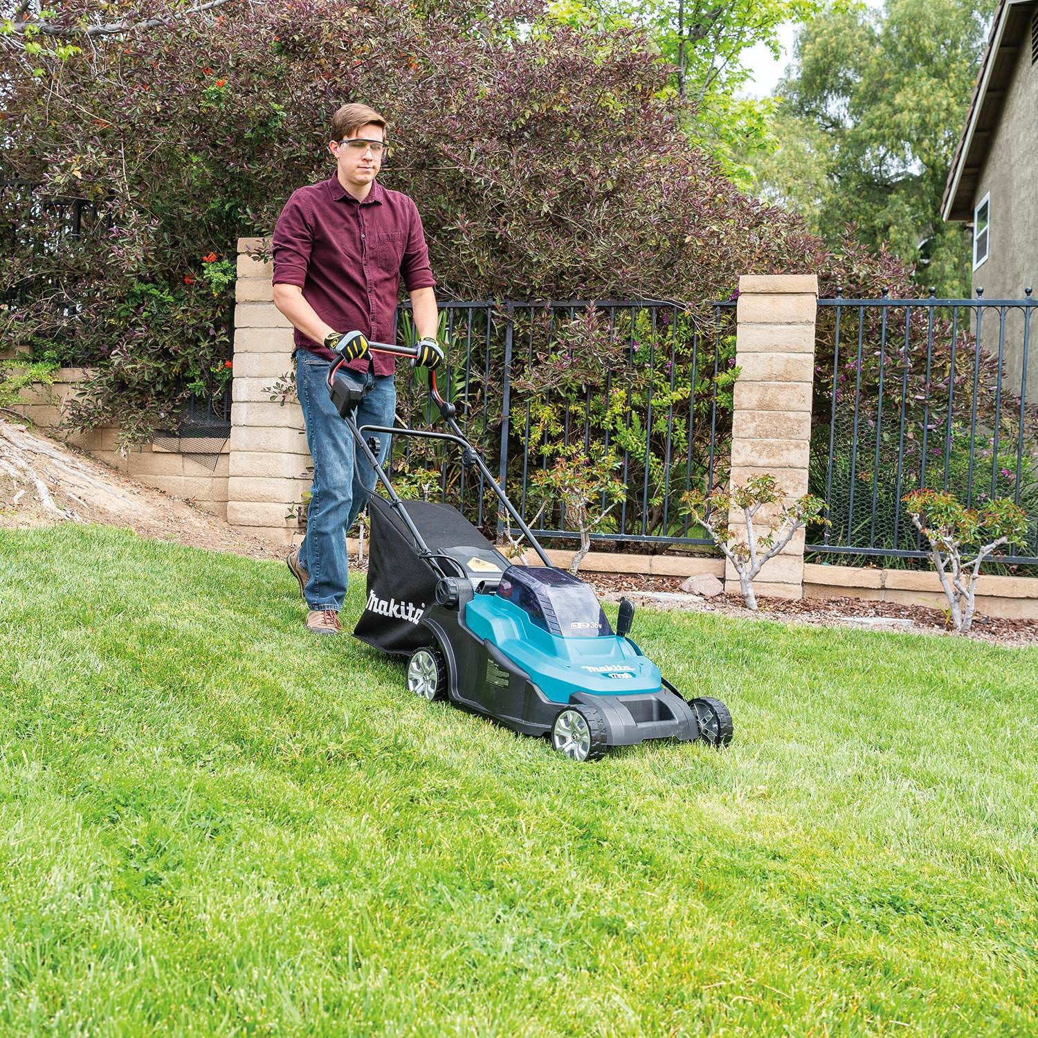 Makita XML05Z 36V (18V X2) LXT 17" Residential Lawn Mower, Tool Only