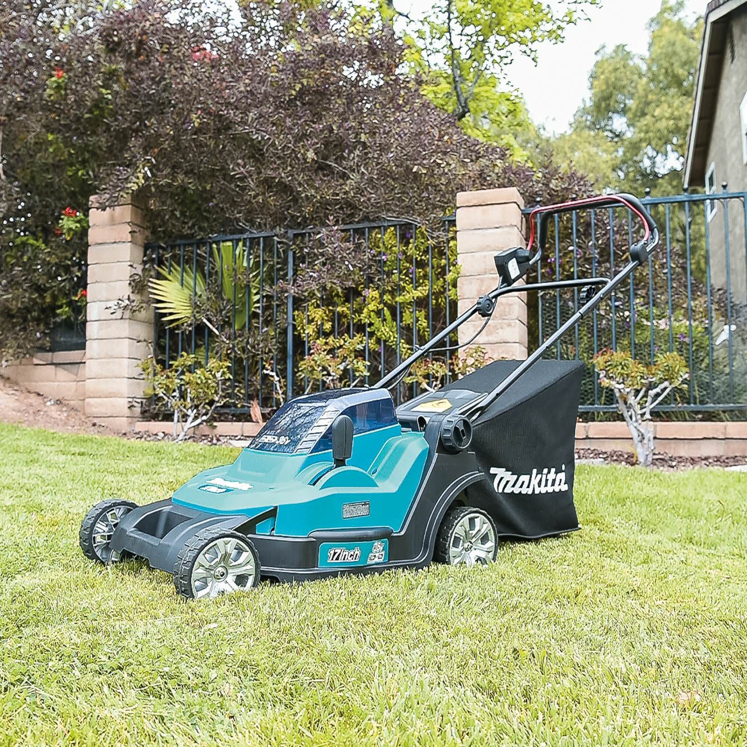 Makita XML05Z 36V (18V X2) LXT 17" Residential Lawn Mower, Tool Only