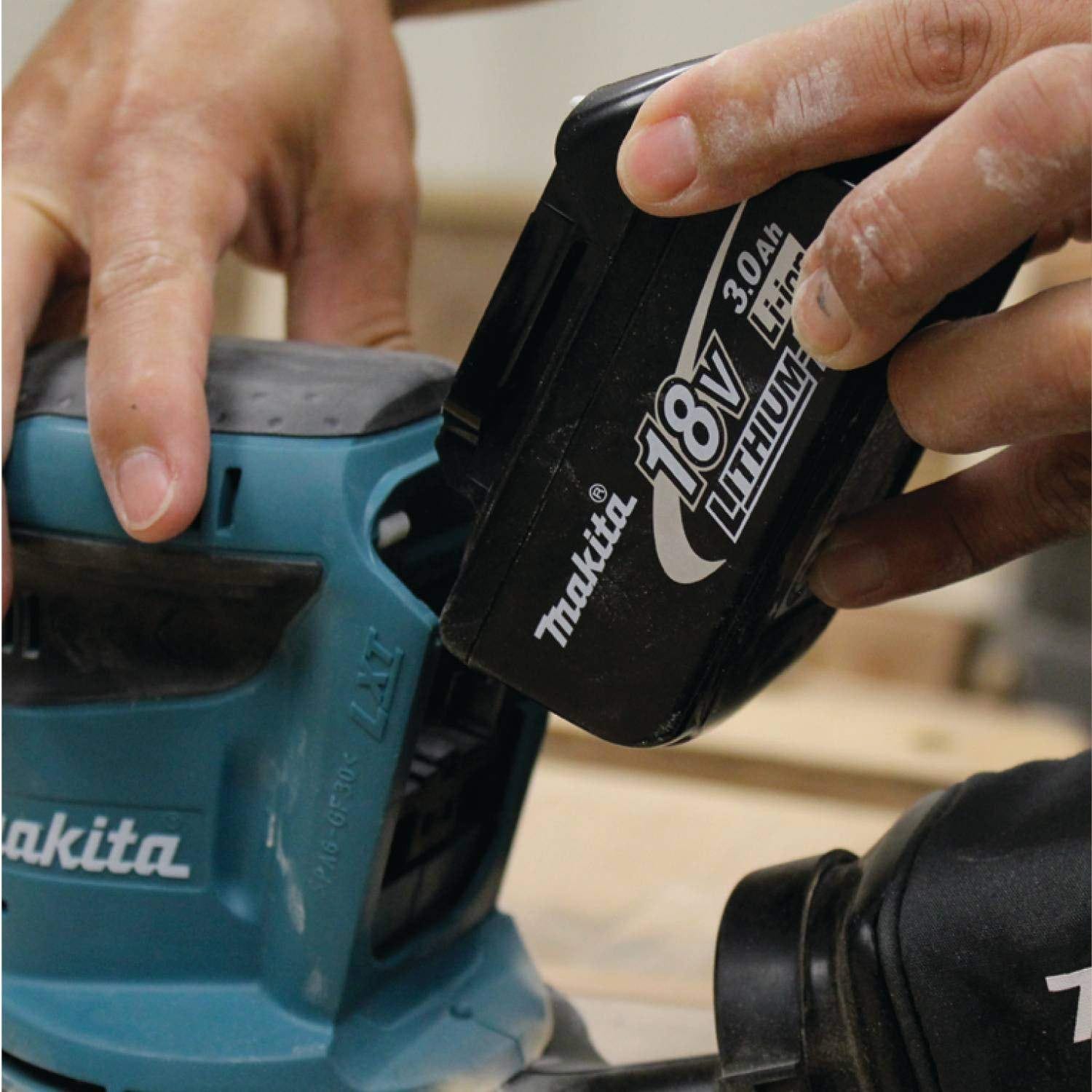 Makita XOB01Z 18V LXT Cordless 5" Sander, Tool Only