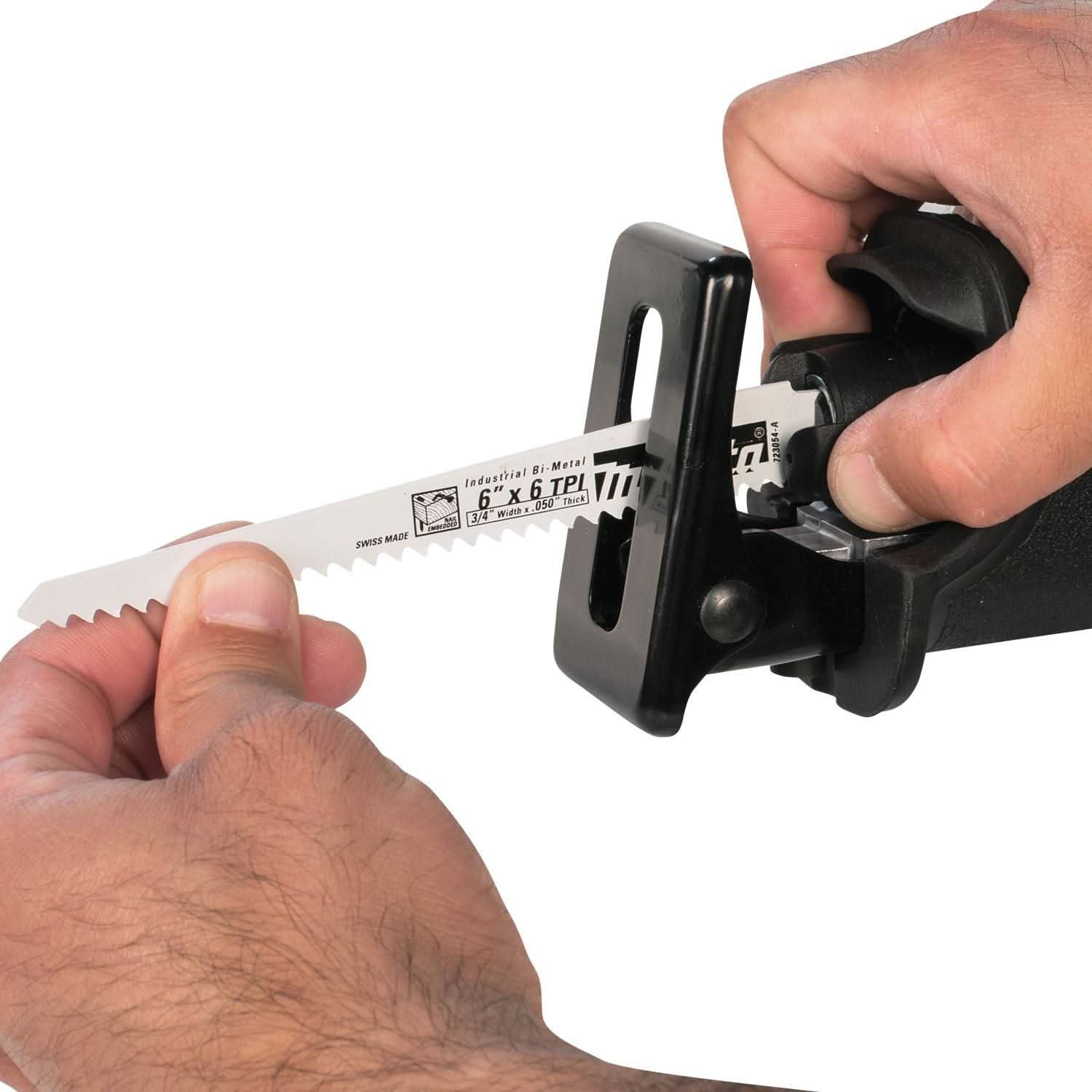 Makita XRJ04T 18V LXT Lithium-Ion Cordless Recipro Saw Kit (5.0Ah)