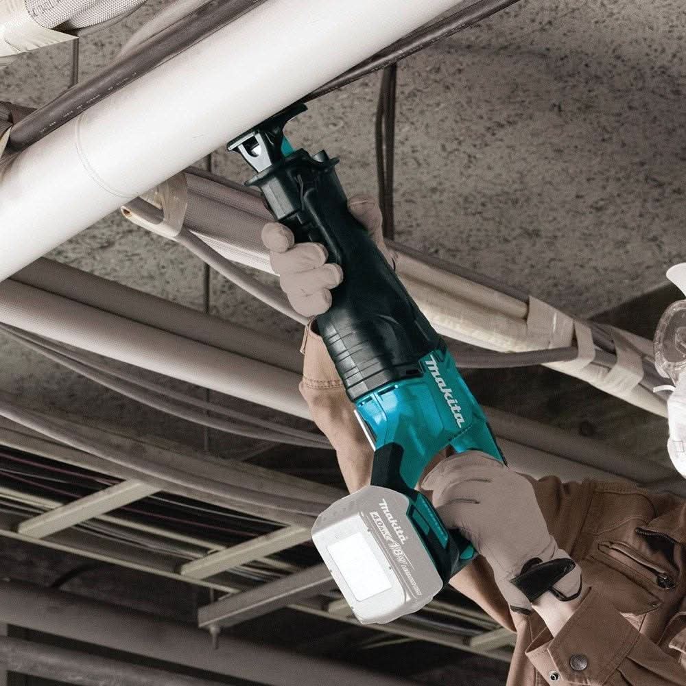 Makita 18V Brushless Recip Saw with 18V 4.0Ah Battery & Charger Starter Pack