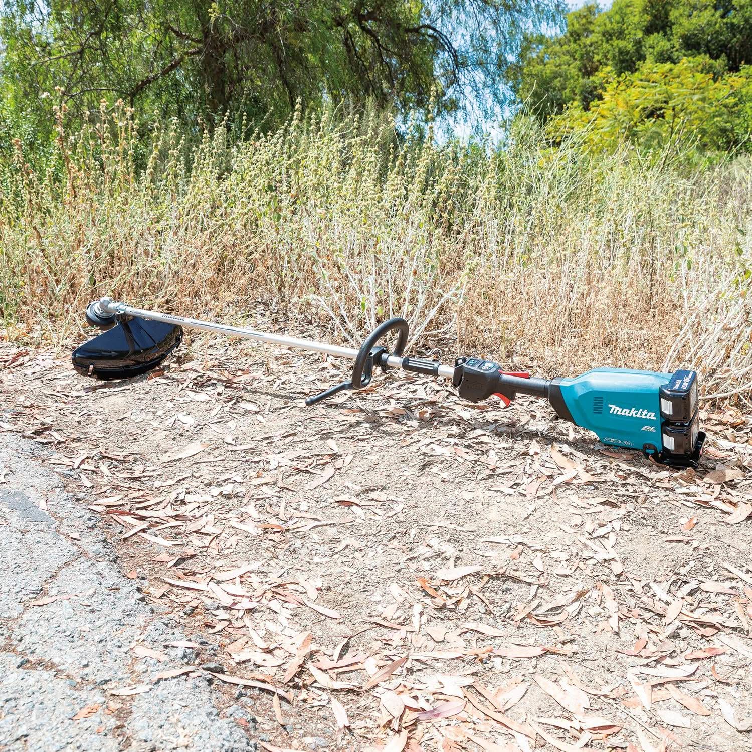 Makita XRU17PT 36V (18V X2) LXT Brushless String Trimmer Kit (5.0Ah)