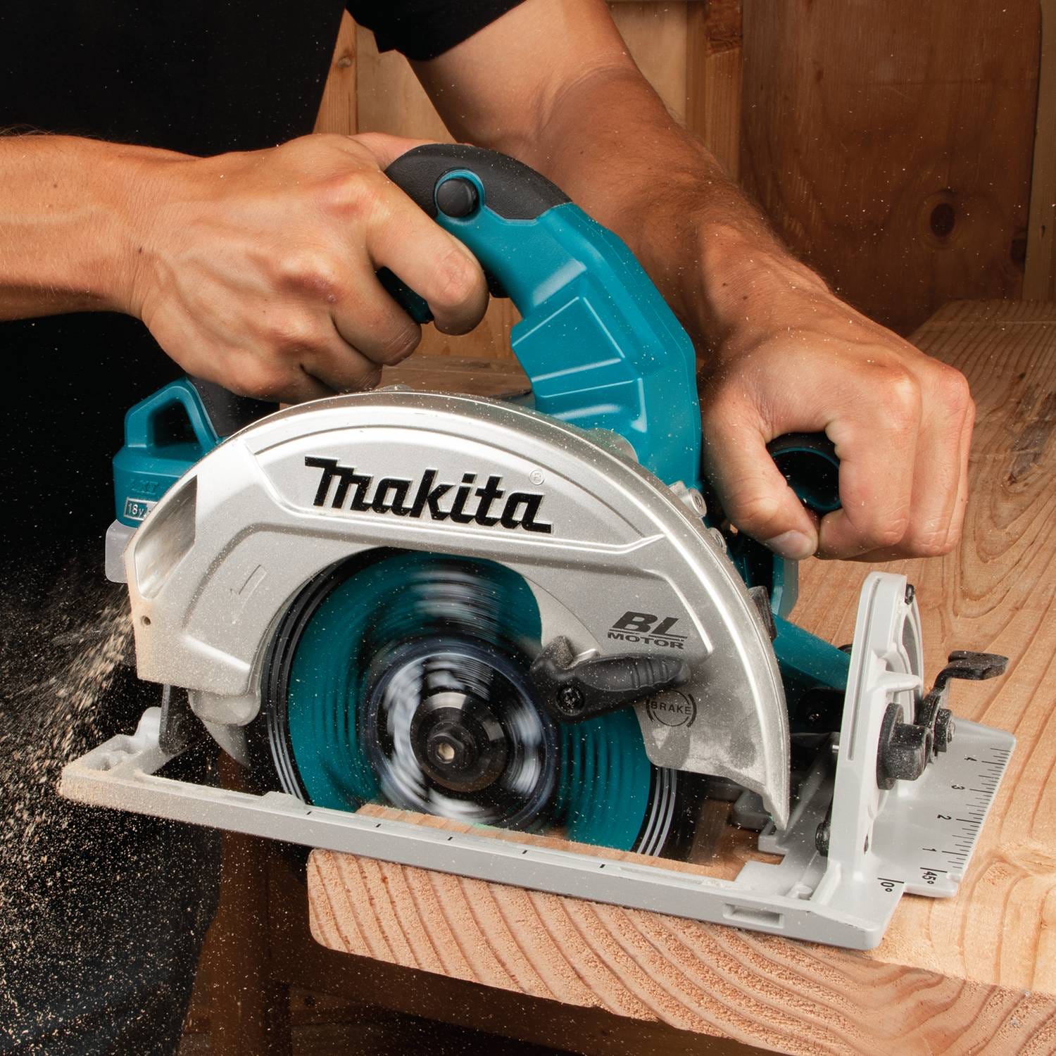 Makita XSH07ZU 36V (18V X2) LXT Brushless 7-1/4" Circular Saw, AWS Capable, Tool Only