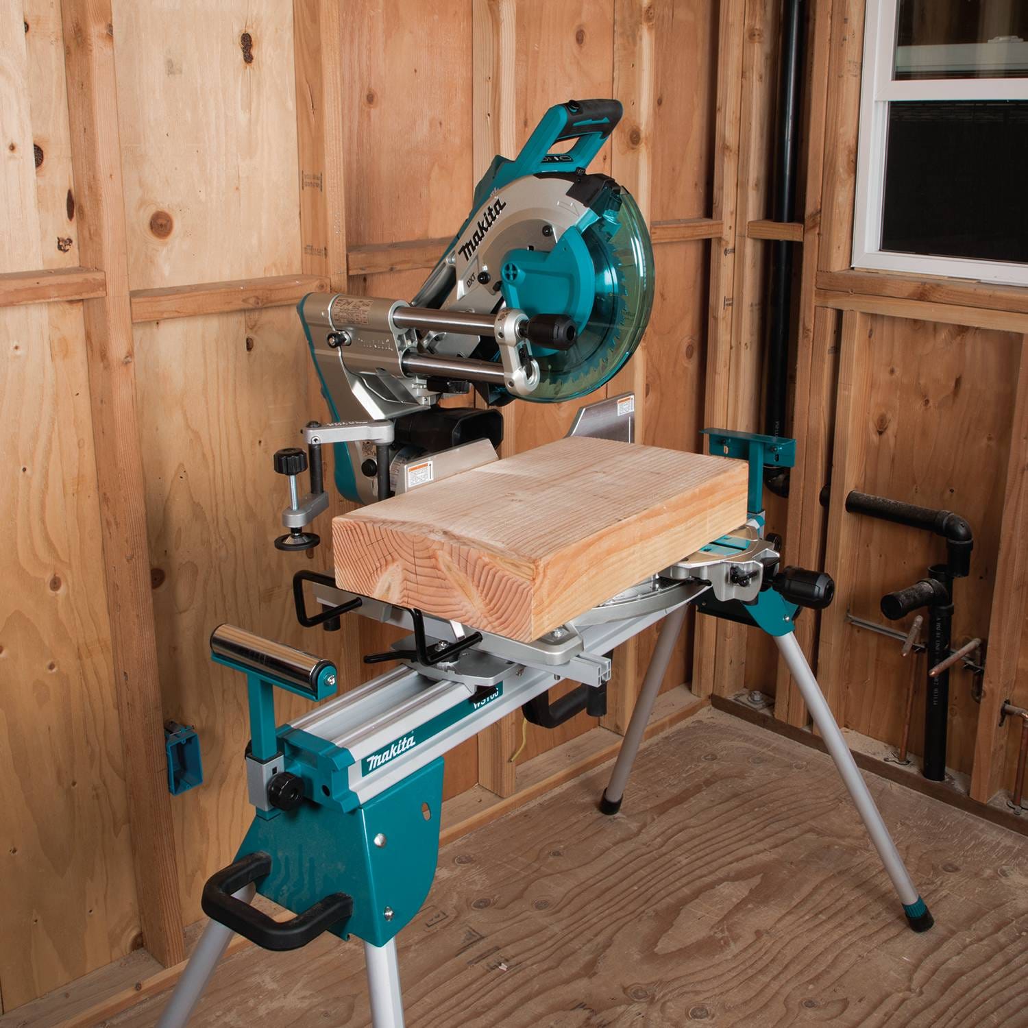 Makita XSL04PTU 36V (18V X2) LXT Brushless 10" Dual-Bevel Sliding Compound Miter Saw Kit, AWS and Laser (5.0Ah)