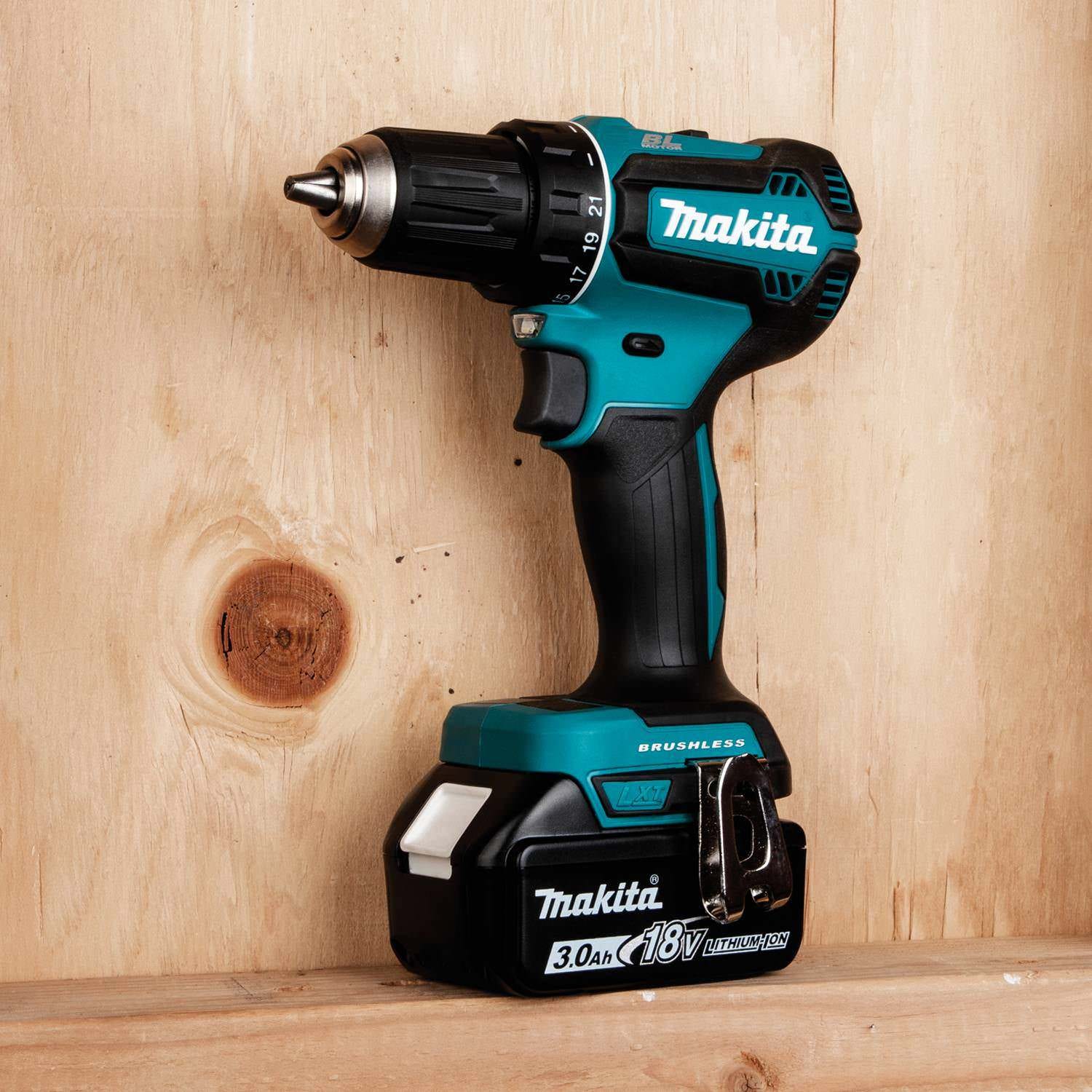 Makita XT281S 18V LXT Lithium-Ion Brushless Cordless 2-Pc. Combo Kit (3.0Ah)
