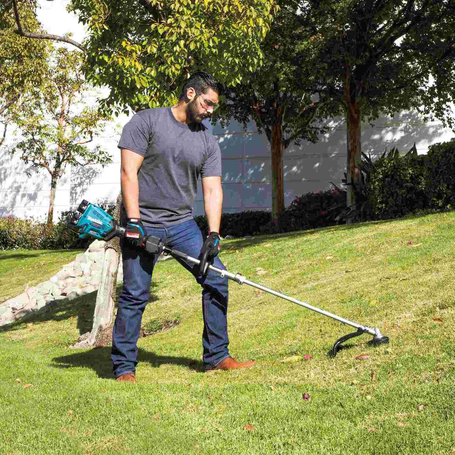 Makita XUX01M5PT 18V X2 (36V) LXT Brushless Cordless Couple Shaft Power Head 5.0Ah Kit w/ String Trimmer Attachment