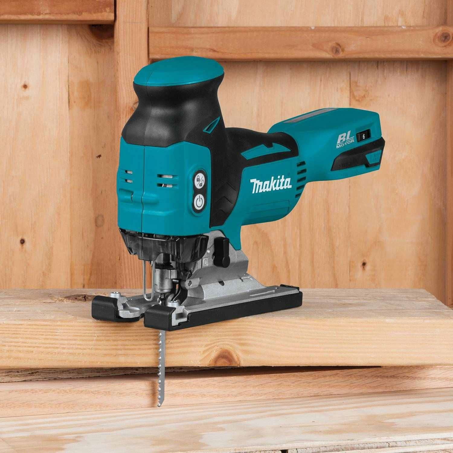 Makita 18V LXT Brushless Barrel Grip Jig Saw with 18V 4.0Ah Battery & Charger Starter Pack