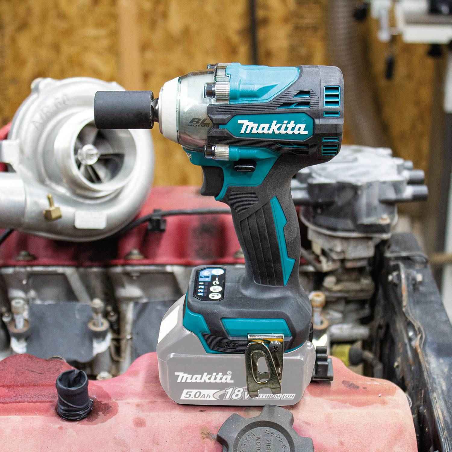 Makita XWT15Z 18V LXT Lithium-Ion Brushless Cordless 4-Speed 1/2" Sq. Drive Impact Wrench w/ Detent Anvil, Tool Only