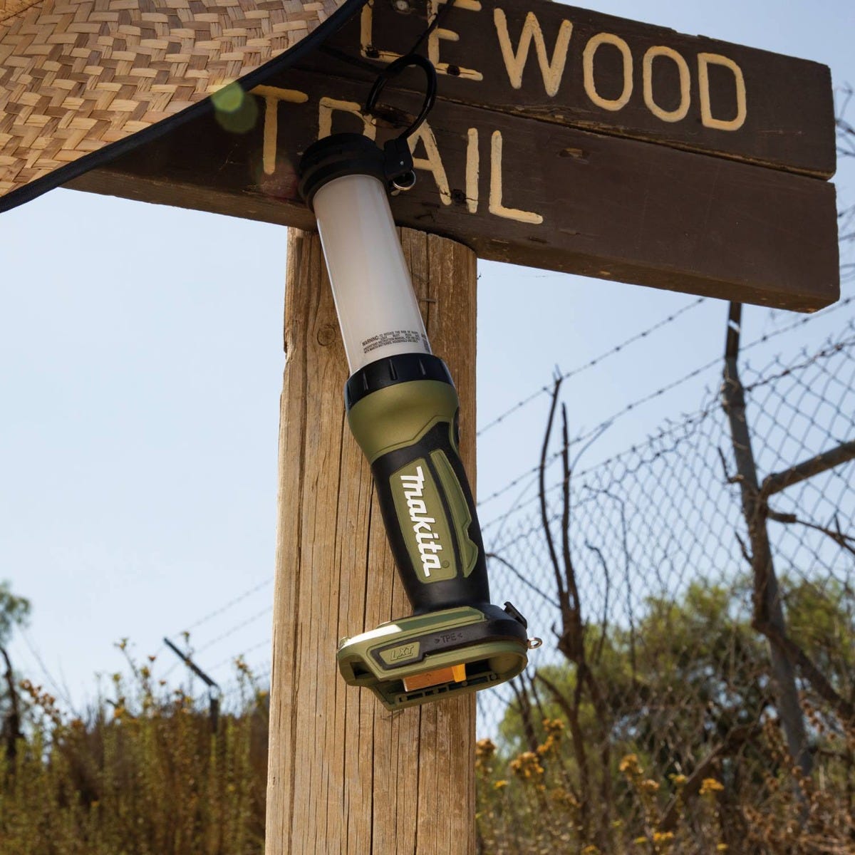 Makita ADML807 Outdoor Adventure 18V LXT LED Lantern/Flashlight, Flashlight Only