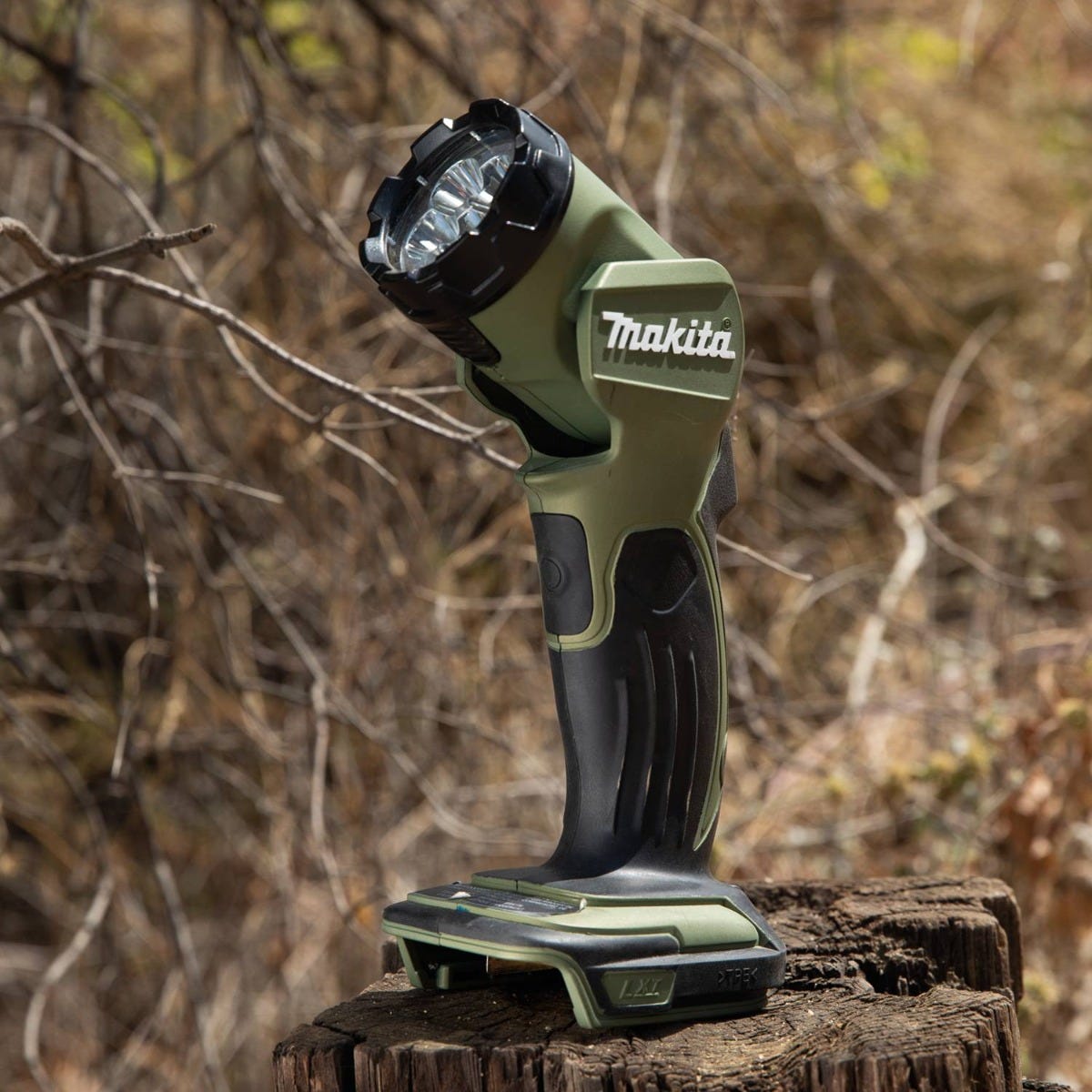 Makita ADML815 Outdoor Adventure 18V LXT LED Flashlight, Flashlight Only