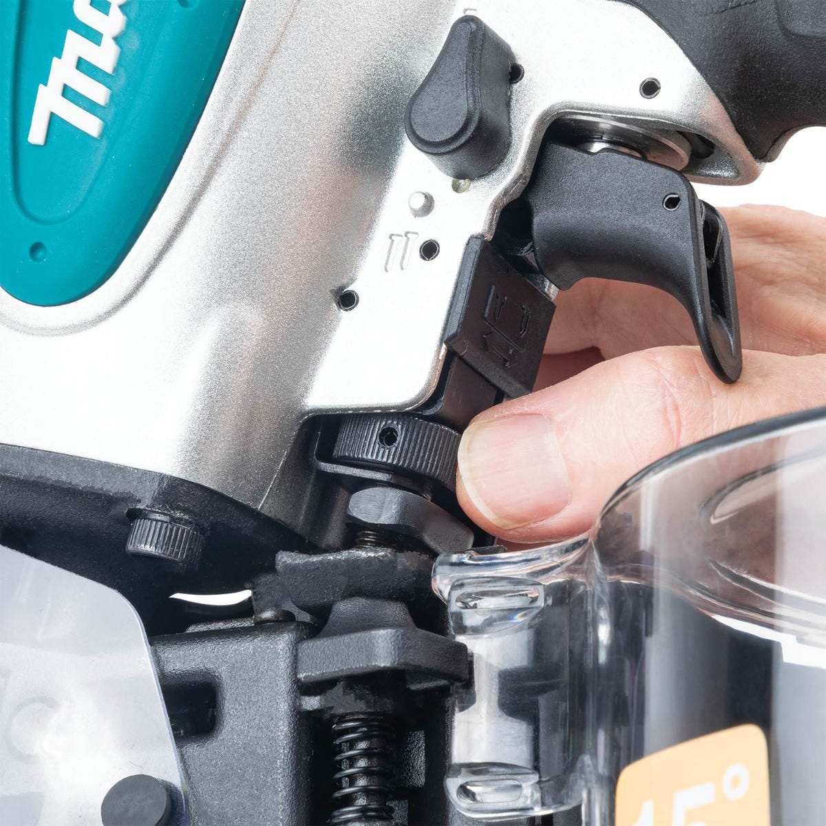 Makita AN613 15Â° 2-1/2" Siding Coil Nailer