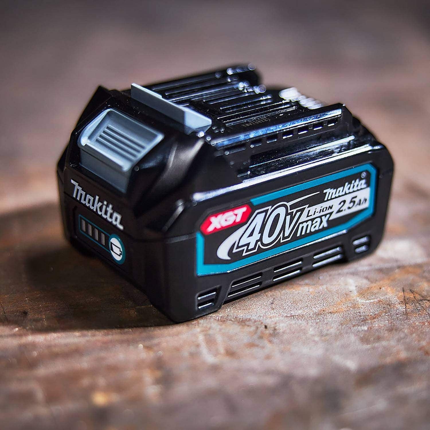 Makita BL4025 40V max XGT 2.5Ah Battery