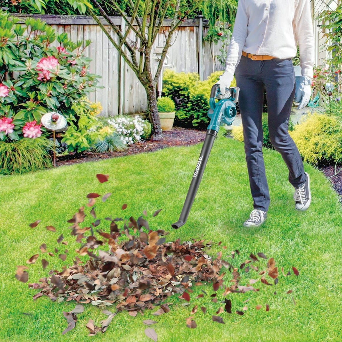 Makita BU02Z 12V max CXT Lithium-Ion Cordless Floor Blower, Tool Only