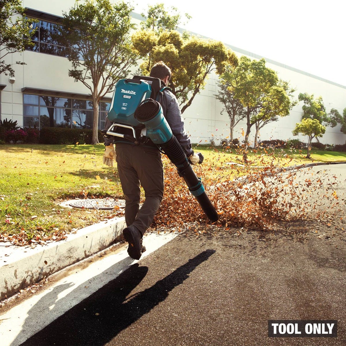 Makita CBU04Z 40V max ConnectX Brushless Backpack Blower, Tool Only