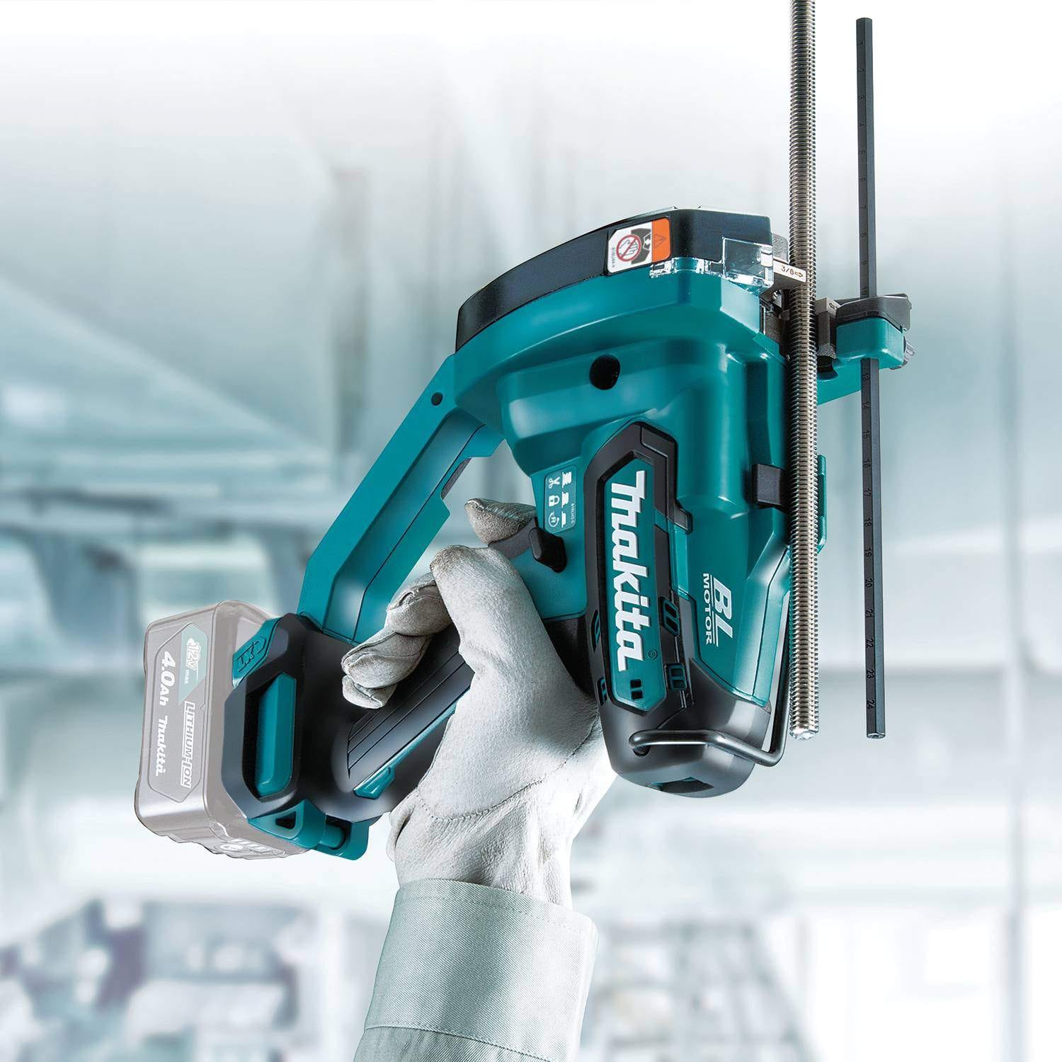 Makita CS01Z 12V max CXT Lithium-Ion Brushless Cordless Threaded Rod Cutter, Tool Only