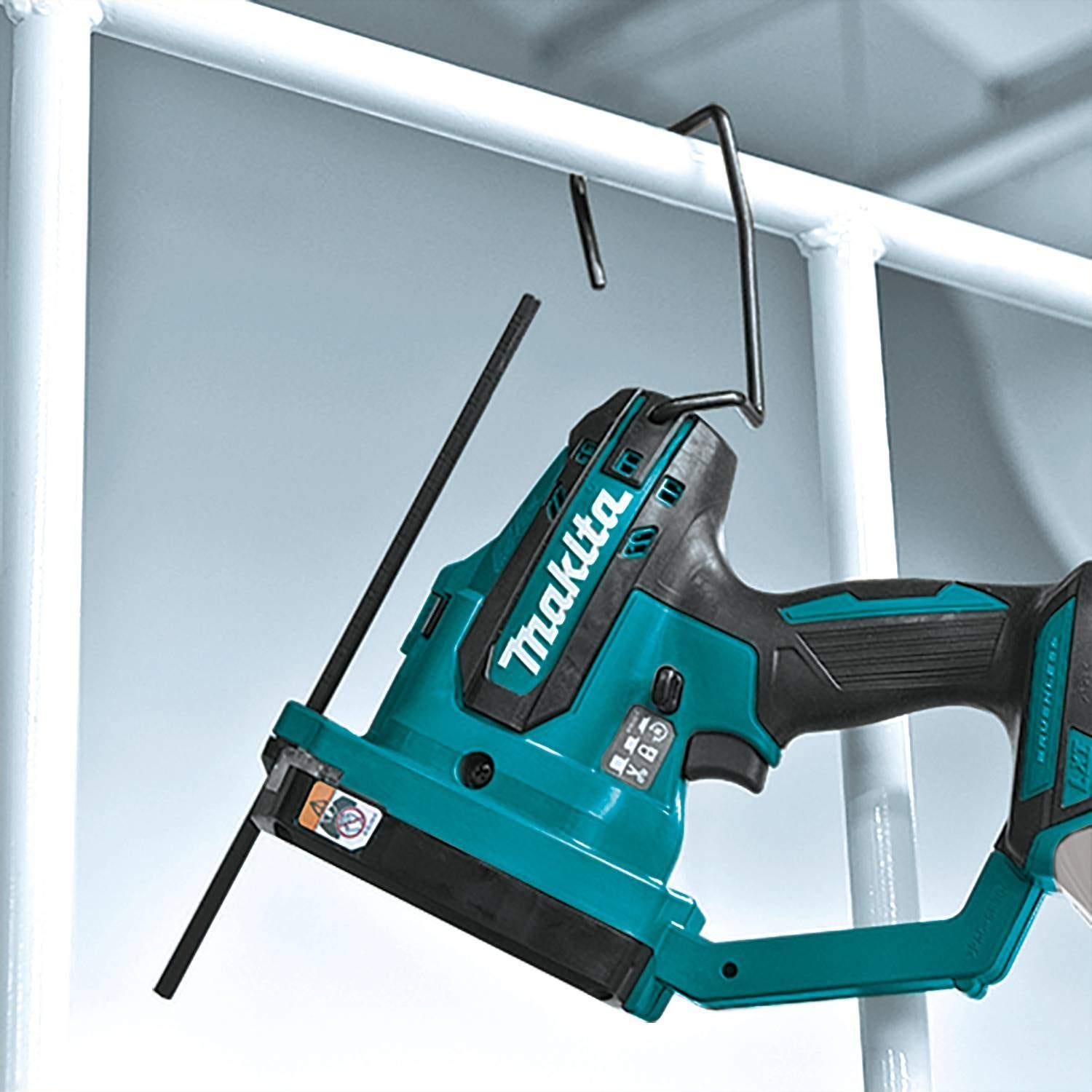Makita CS01Z 12V max CXT Lithium-Ion Brushless Cordless Threaded Rod Cutter, Tool Only