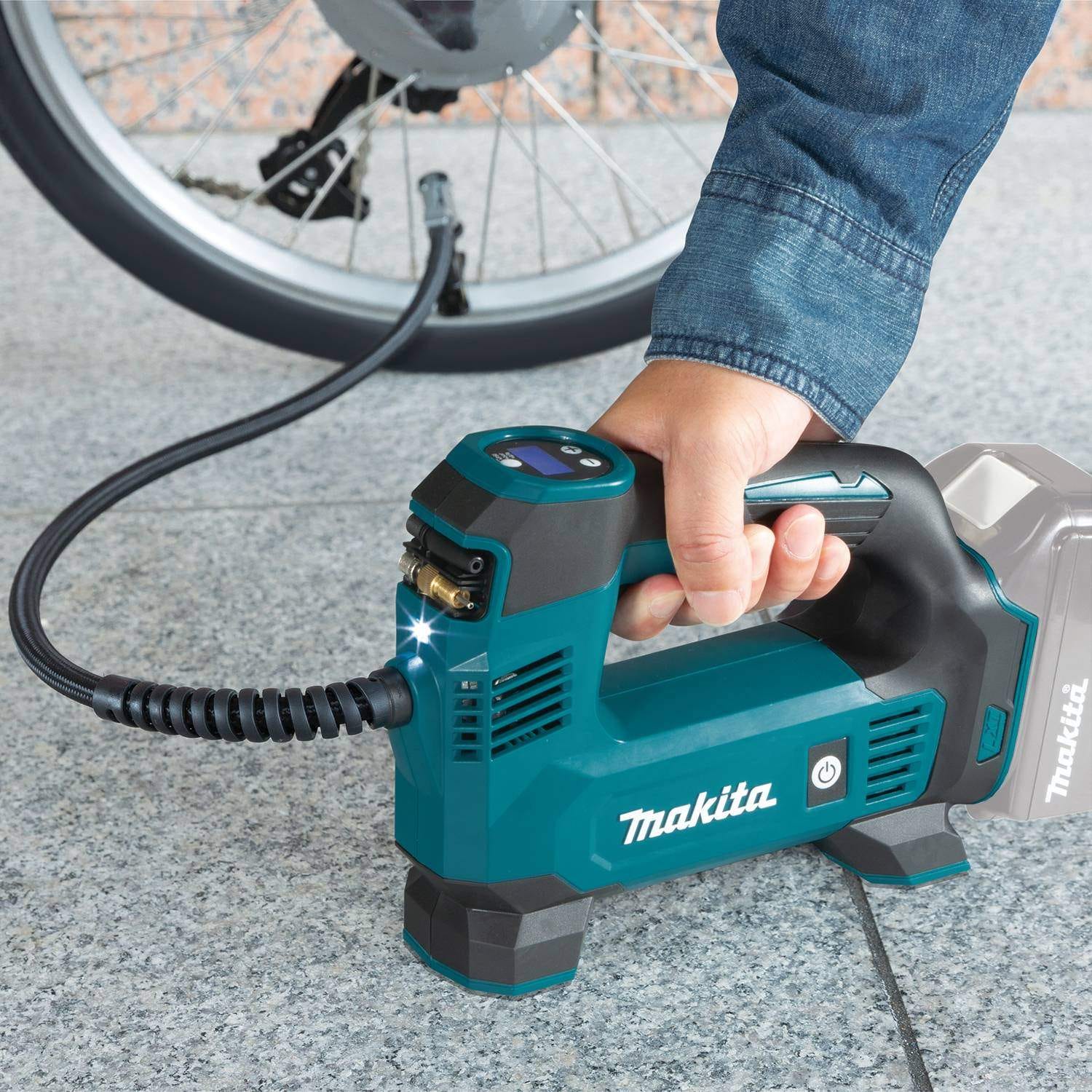 Makita DMP180ZX 18V Cordless Inflator 4.0Ah Battery and Charger Starter Kit