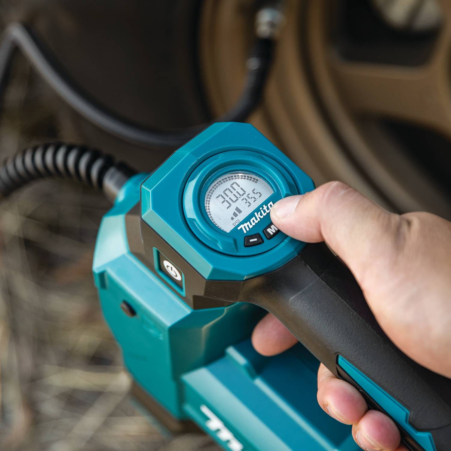 Makita DMP181ZX 18V LXT Lithium-Ion Cordless High-Pressure Inflator, Tool Only