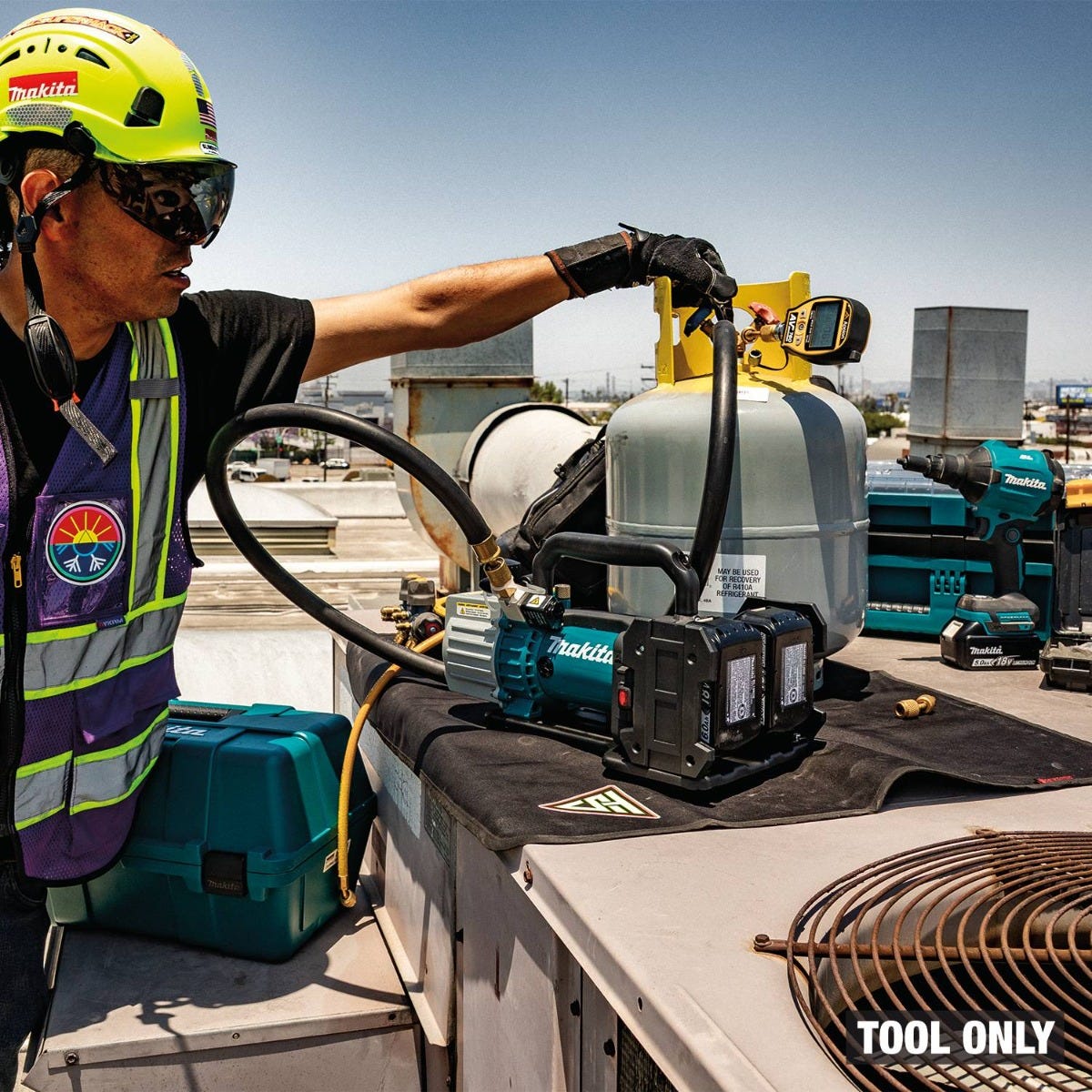 Makita DVP181ZK 36V (18V X2) LXT Cordless 4-CFM Dual-Stage Vacuum Pump, Tool Only