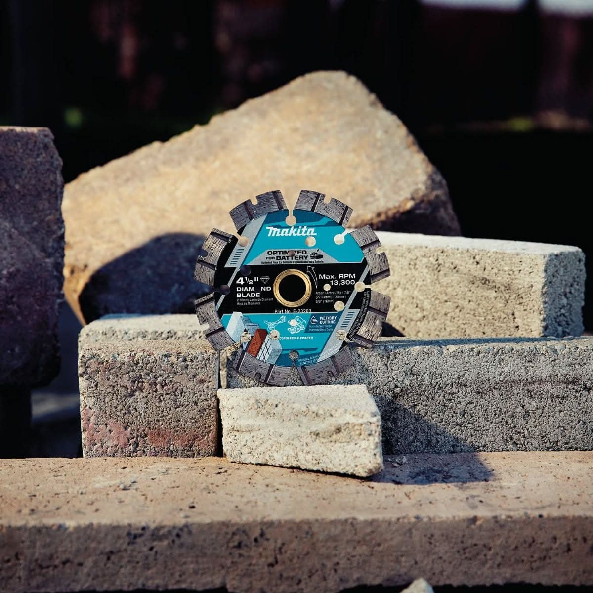 Makita E-23260 4-1/2" Thin Kerf Diamond Blade, Segmented, General Purpose