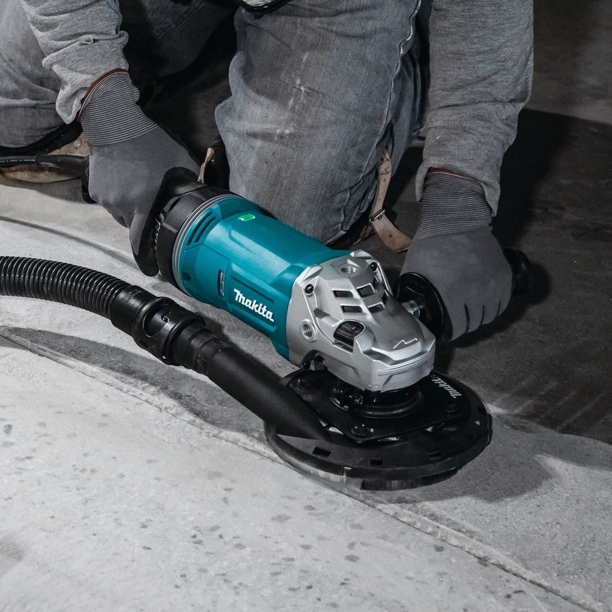 Makita GA7070X1 7" Angle Grinder, with AFT and Brake