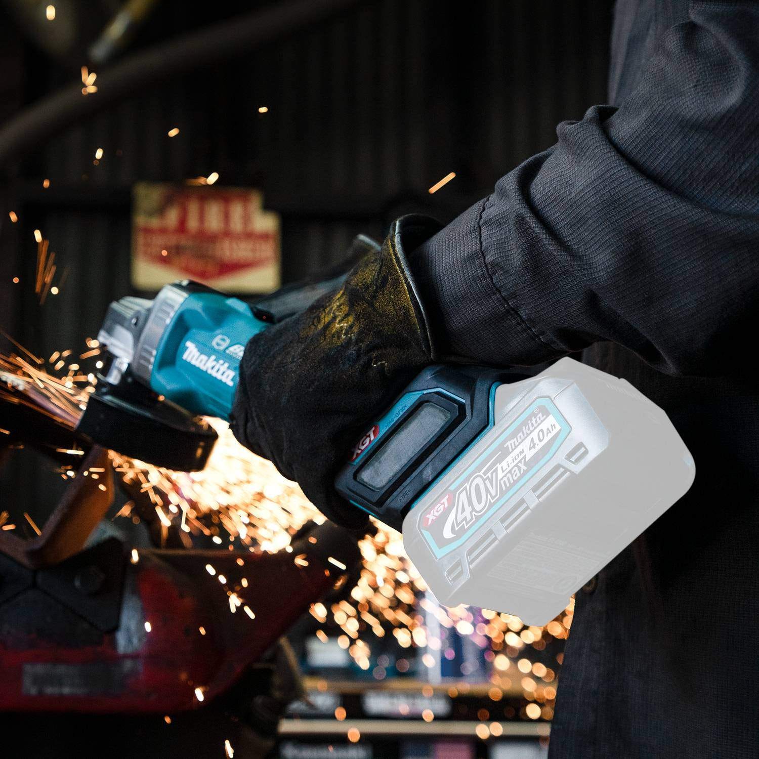 Makita GAG01Z 40V max XGT Brushless Cordless 4-1/2" / 5" Angle Grinder, with Electric Brake, Tool Only