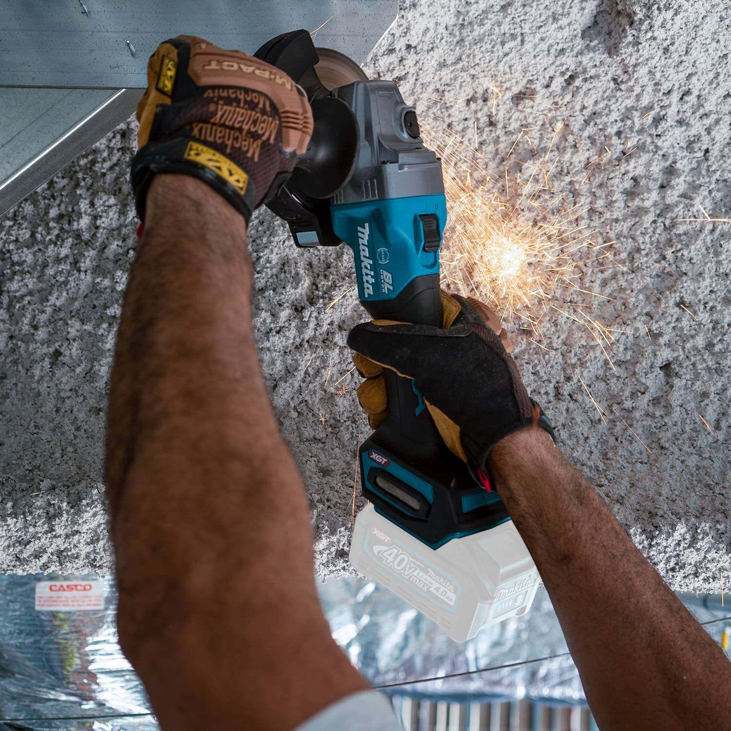 Makita GAG01Z 40V max XGT Brushless Cordless 4-1/2" / 5" Angle Grinder, with Electric Brake, Tool Only