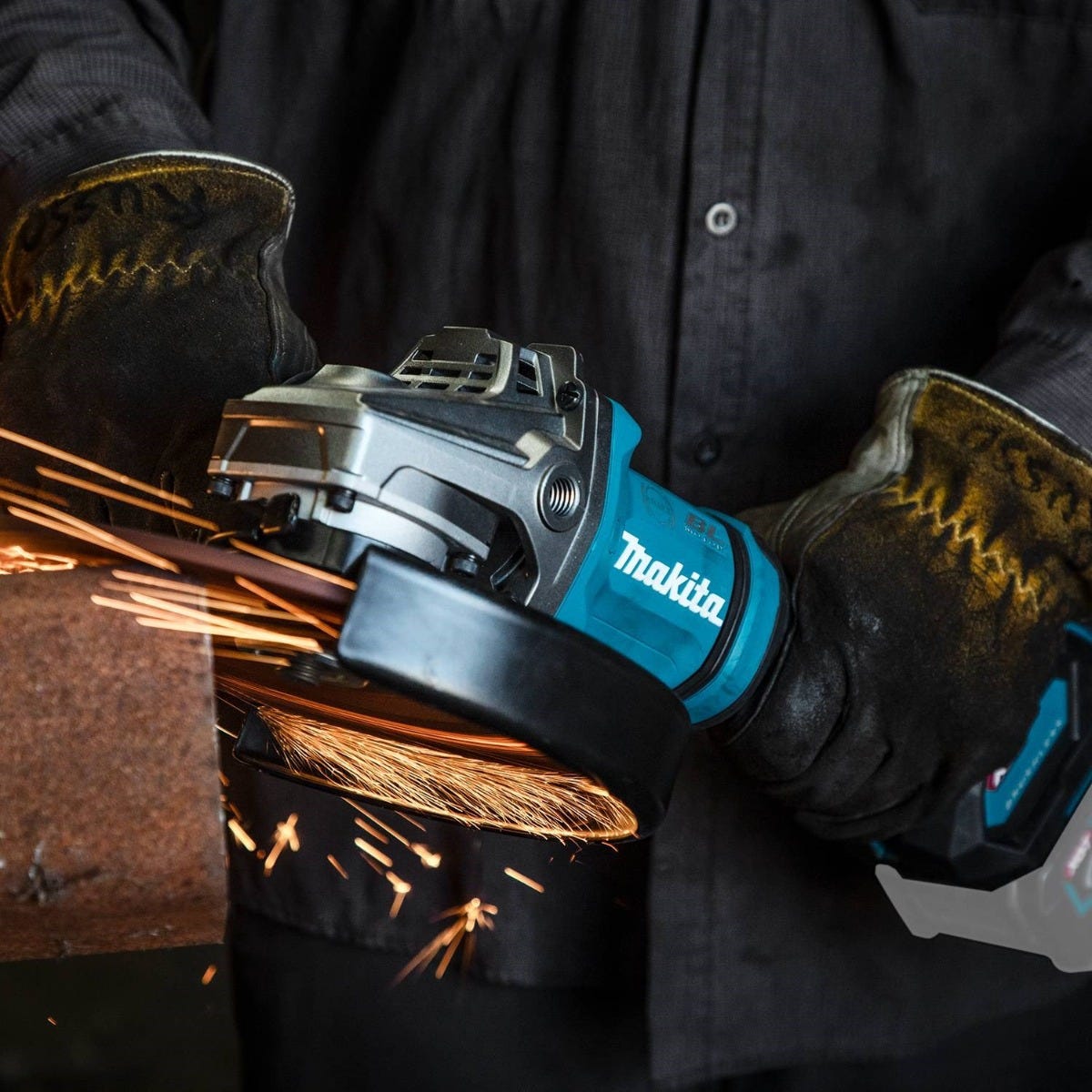 Makita GAG10Z 40V max XGT Brushless Cordless 7" / 9" Paddle Switch Angle Grinder, with Electric Brake, AWS Capable, Tool Only