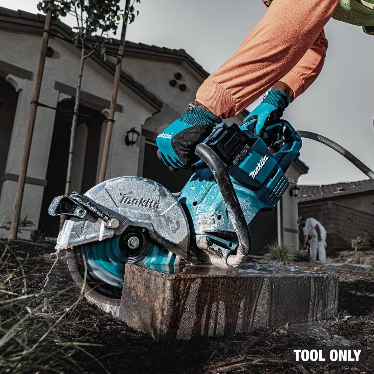 Makita GEC03Z 40V max XGT Brushless Cordless 9" Power Cutter, with AFT, Electric Brake, Tool Only