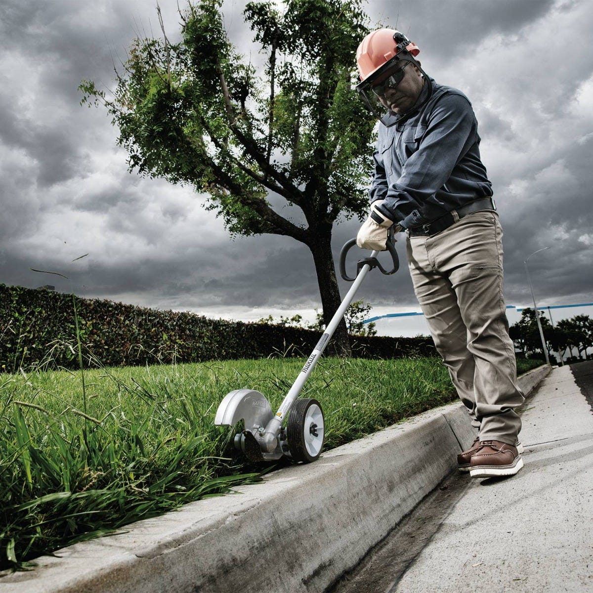 Makita GEU01Z 40V max XGT Brushless Cordless Edger, Tool Only