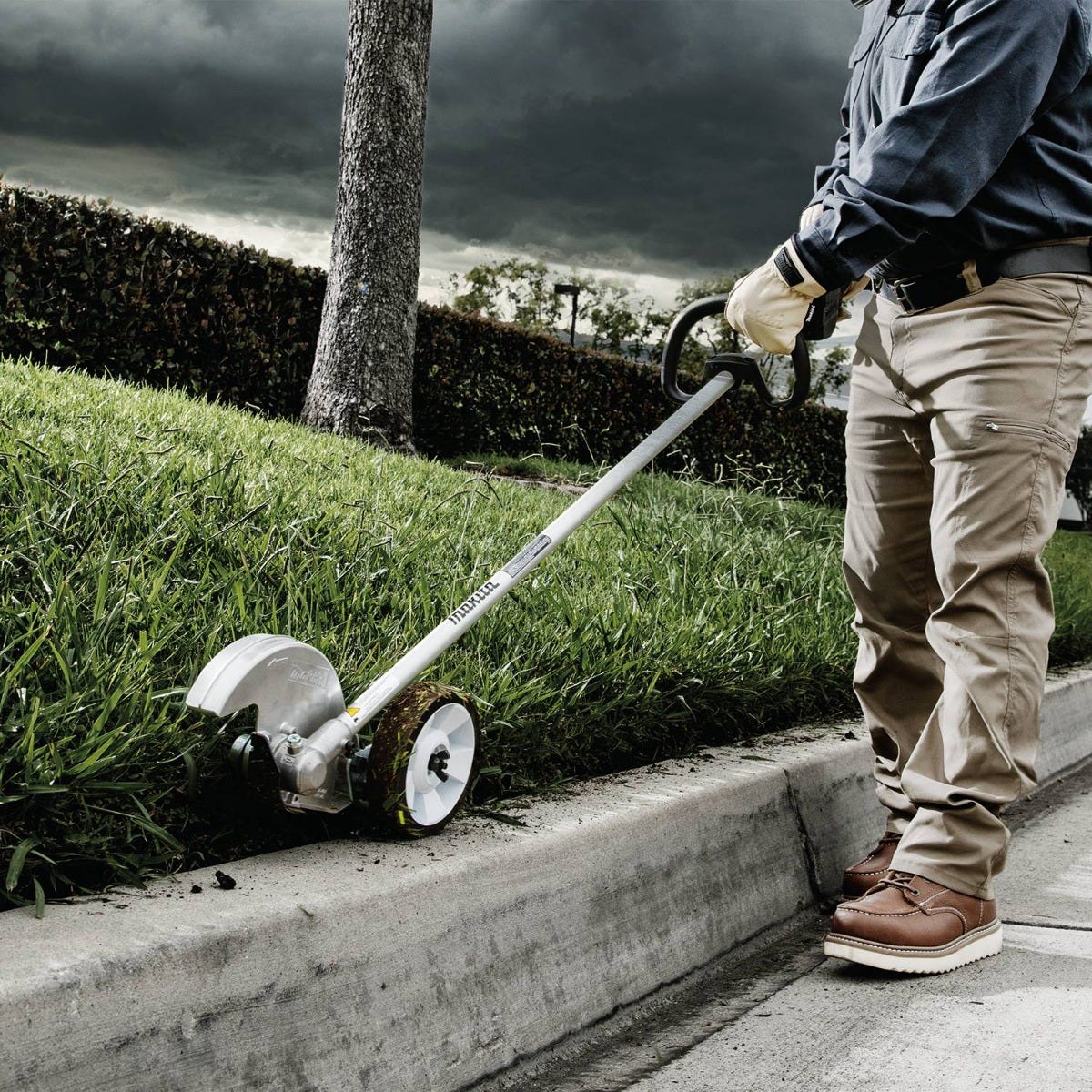 Makita GEU01Z 40V max XGT Brushless Cordless Edger, Tool Only