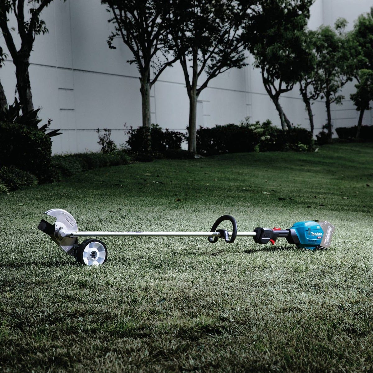 Makita GEU01Z 40V max XGT Brushless Cordless Edger, Tool Only