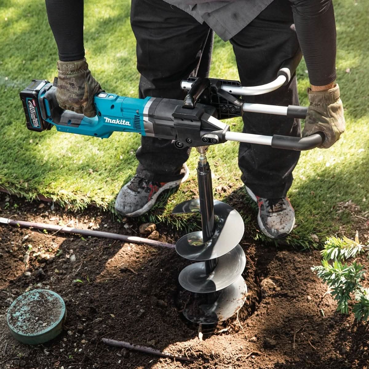 Makita GGD01M1 40V max XGT Brushless Cordless Earth Auger Kit (4.0Ah)