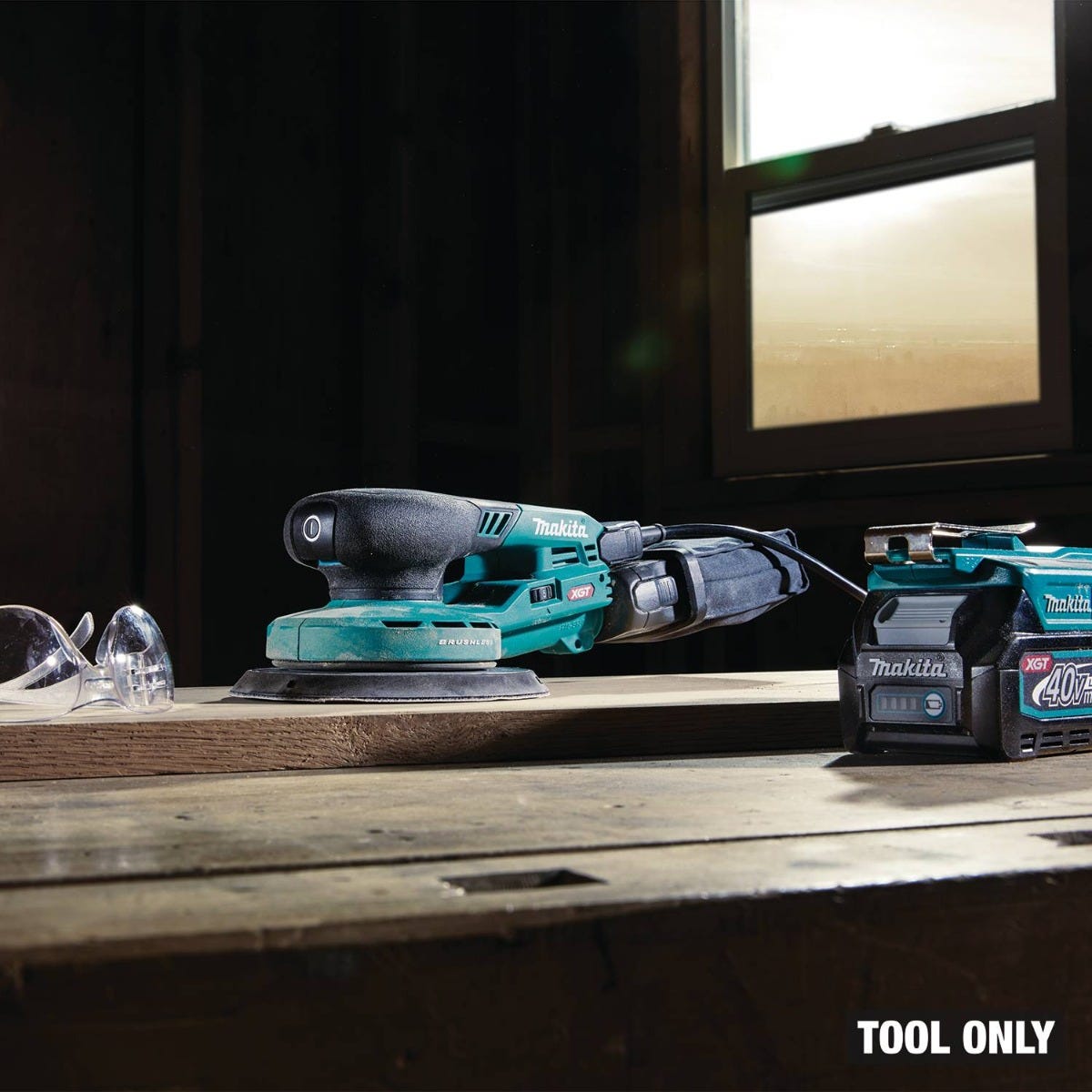 Makita GOB01CZ 40V max XGT Brushless Cordless 6" Random Orbit Sander, Tool Only