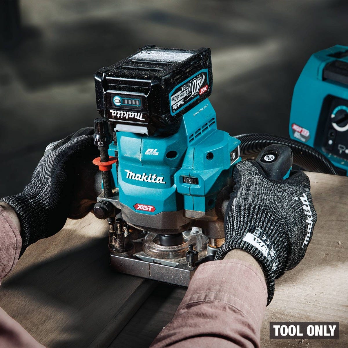 Makita GPR01Z 40V max XGT Brushless Cordless 2-1/4 Maximum HP Plunge Router, Tool Only