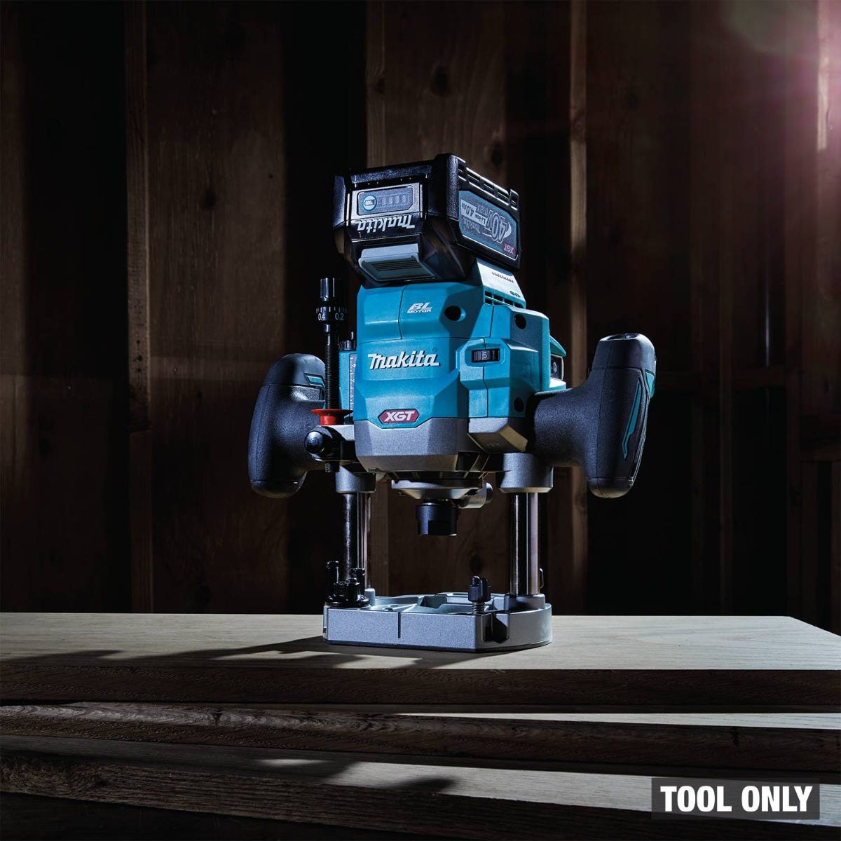 Makita GPR01Z 40V max XGT Brushless Cordless 2-1/4 Maximum HP Plunge Router, Tool Only