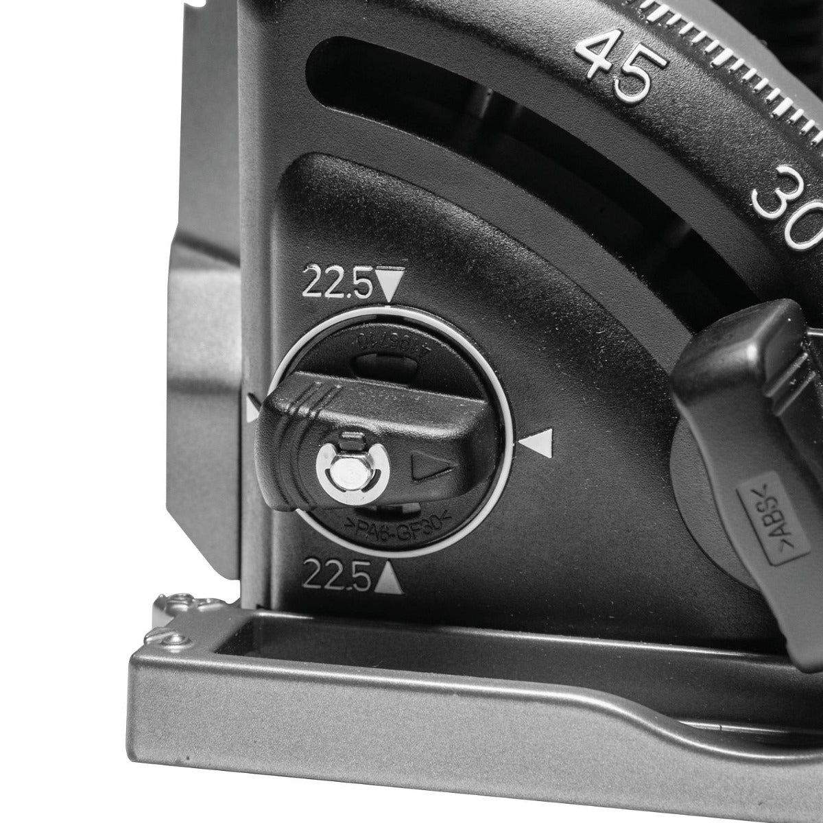 *** MUST COMPLETE ONLINE FORM AT MAKITATOOLS.COM/EREBATES TO RECEIVE FREE ITEM*** Ships separately from Makita.